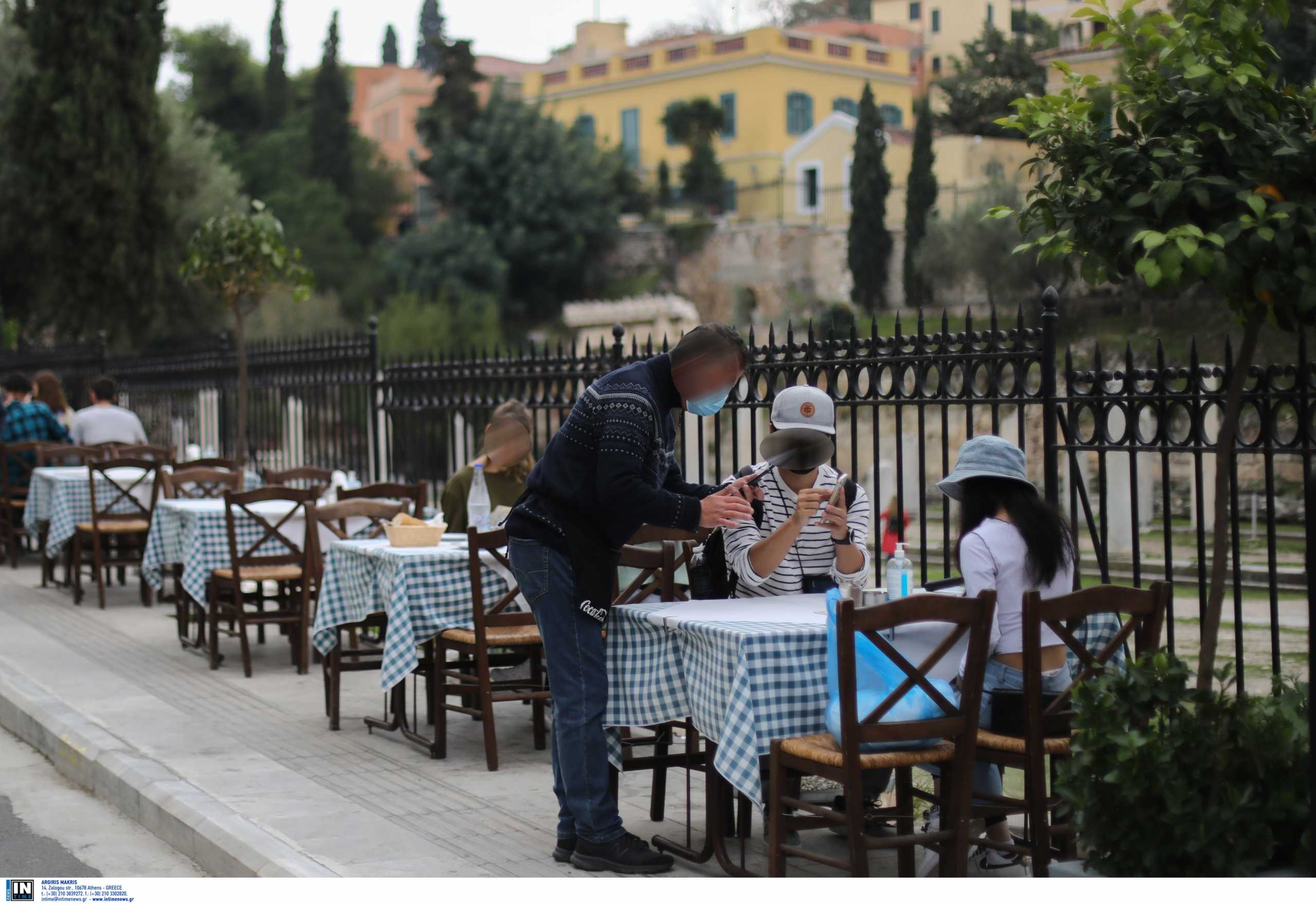 Κορονοϊός: 15 περιφέρειες βρίσκονται στο «κόκκινο»