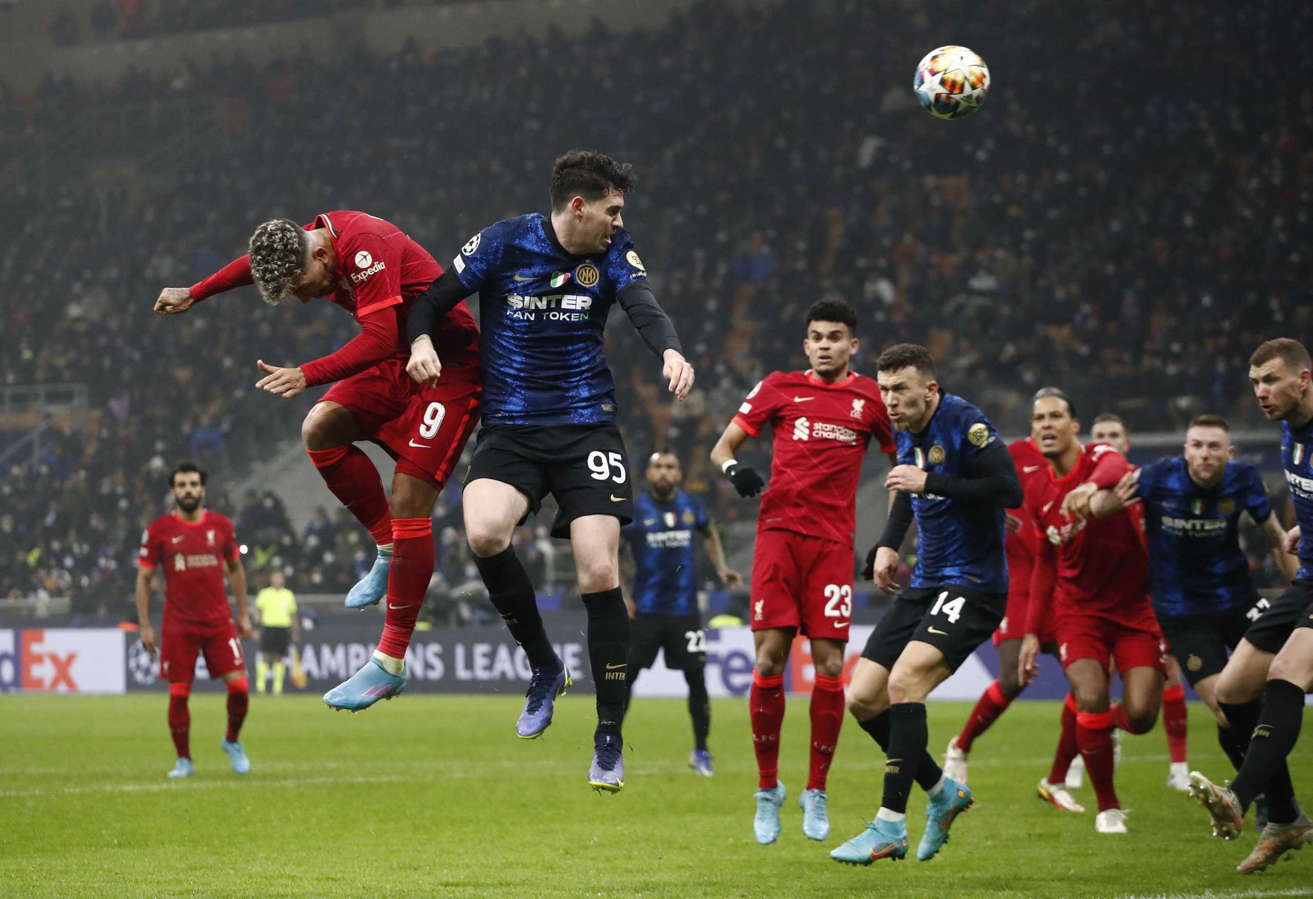 Soccer Football - Champions League - Round of 16 First Leg - Inter Milan v Liverpool - San Siro, Milan, Italy - February 16, 2022 Liverpool's Roberto Firmino scores their first goal REUTERS