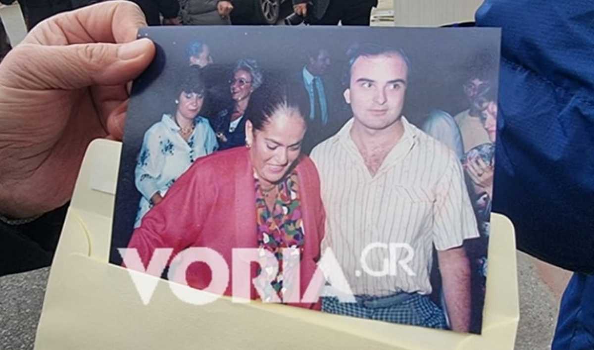 Κυριάκος Μητσοτάκης: Το δώρο και η φωτογραφία  με τη μητέρα του Μαρίκα που τον γύρισε 33 χρόνια πίσω