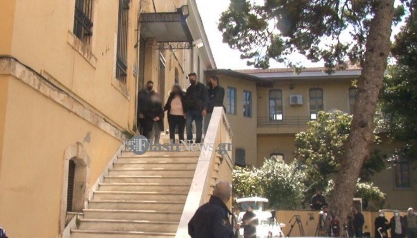 Γηροκομείο στα Χανιά: «Όλα είναι σκευωρία» είπαν οι ιδιοκτήτριες – Φωνές έξω από τα δικαστήρια
