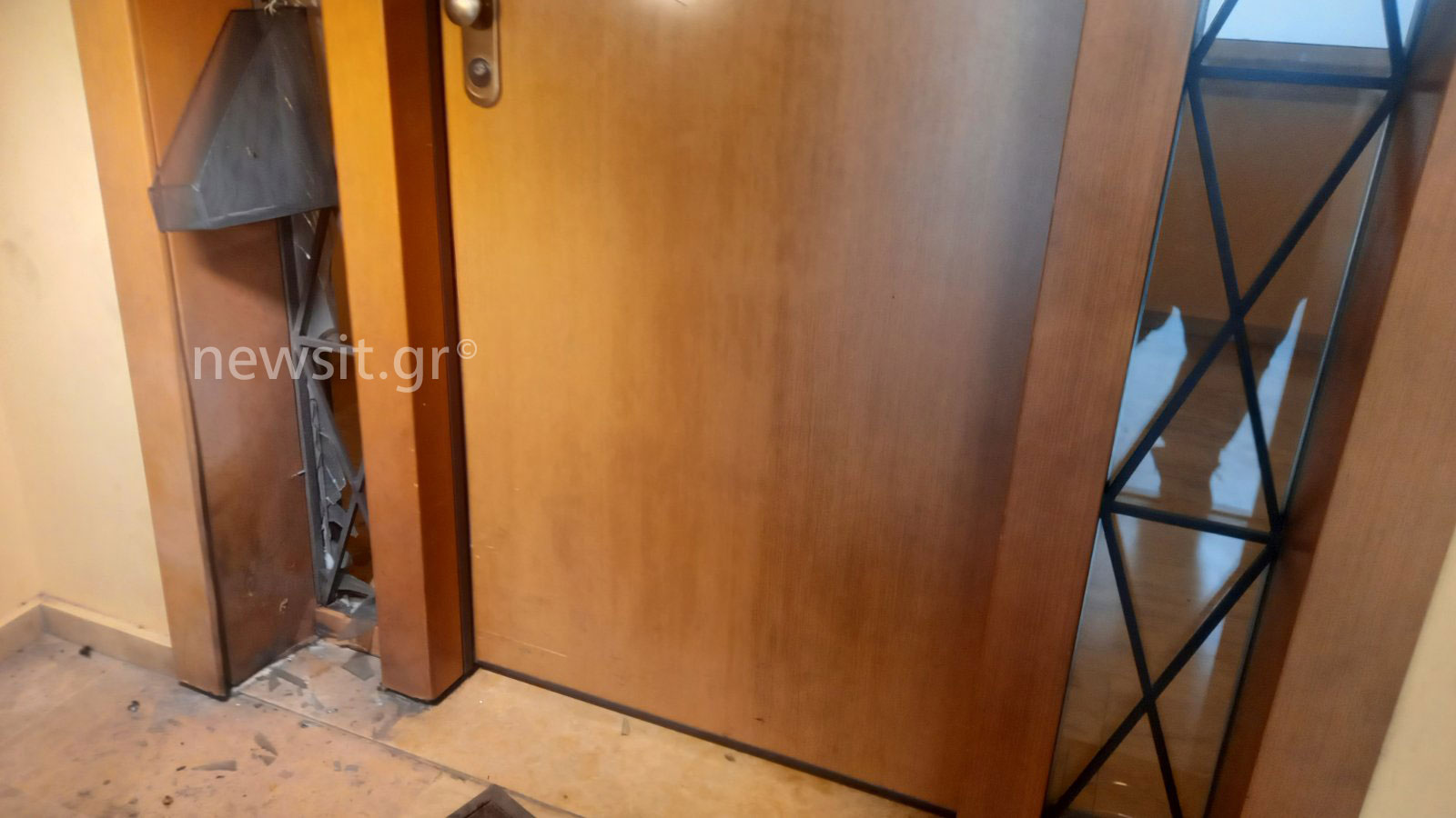 Παγκράτι: Έκρηξη σε πολυκατοικία όπου μένουν αστυνομικοί