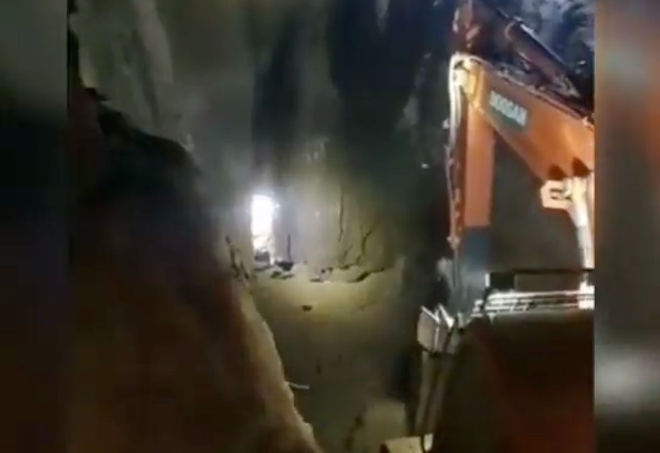 Αφγανιστάν: Μάχη να απεγκλωβιστεί 9χρονο παιδί που έπεσε σε πηγάδι