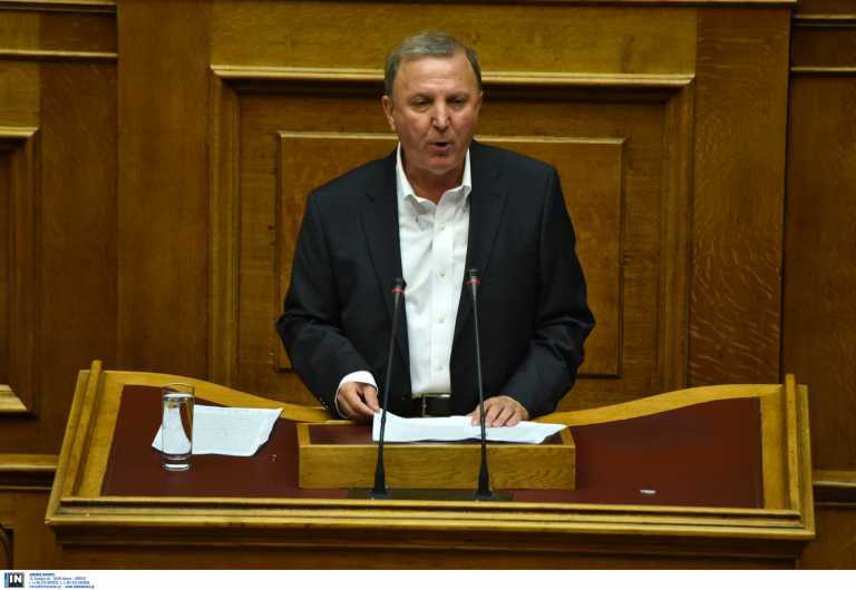 Σάκης Παπαδόπουλος: Πέθανε ο αδερφός του βουλευτή, Ντίνος