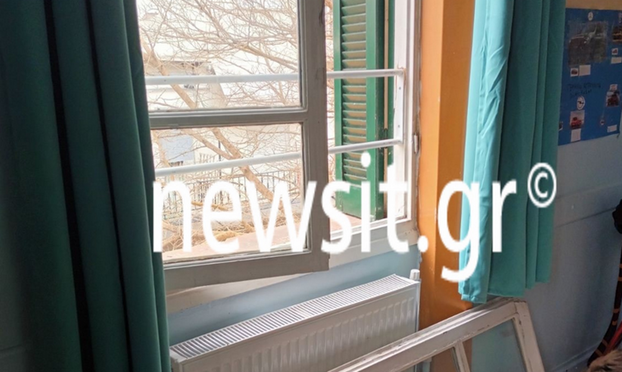 Θεσσαλονίκη: Το παράθυρο στο σχολείο διαλύθηκε μόλις το άνοιξε μαθητής – Αυτοψία μέσα στην τάξη