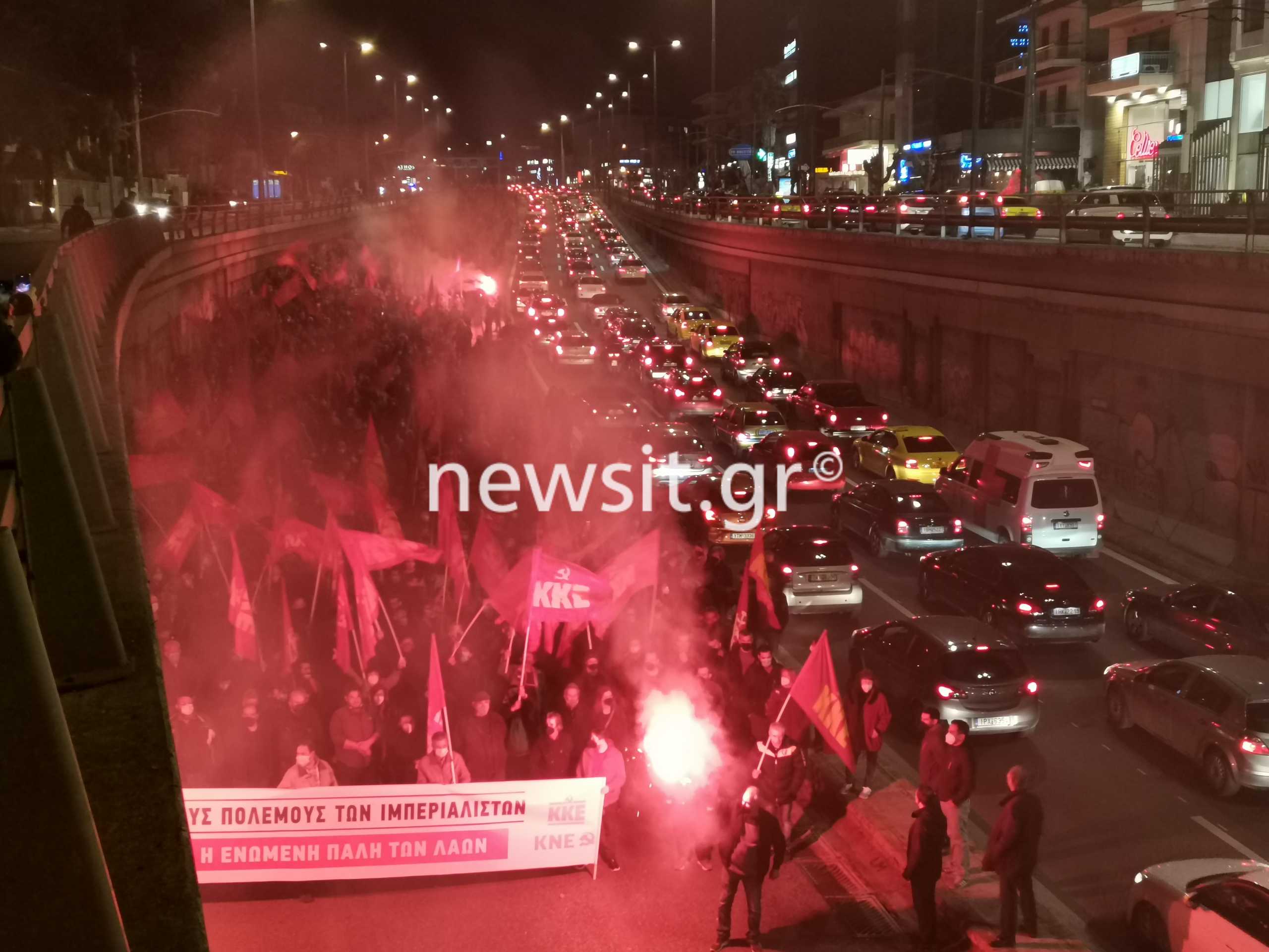 Εισβολή στην Ουκρανία: Πορεία από τη ρωσική προς την αμερικανική πρεσβεία