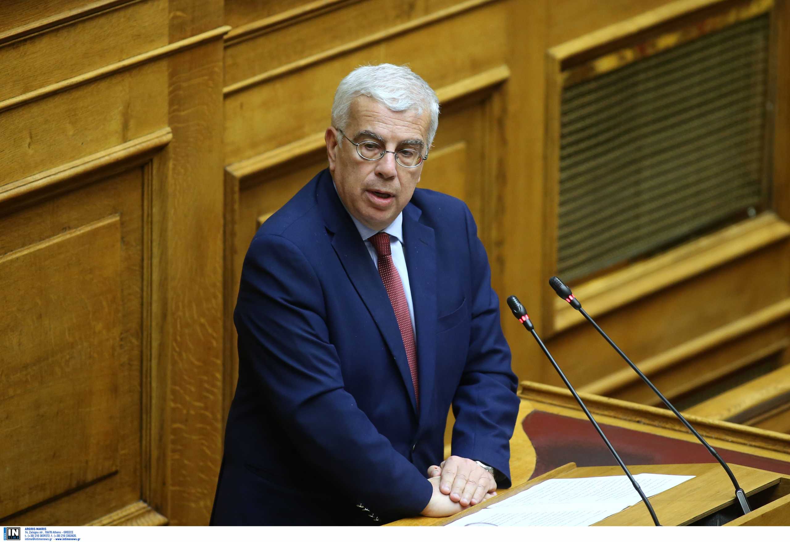 Την διαγραφή του βουλευτή της ΝΔ, Στράτου Σιμόπουλου ζητεί ο ΣΥΡΙΖΑ