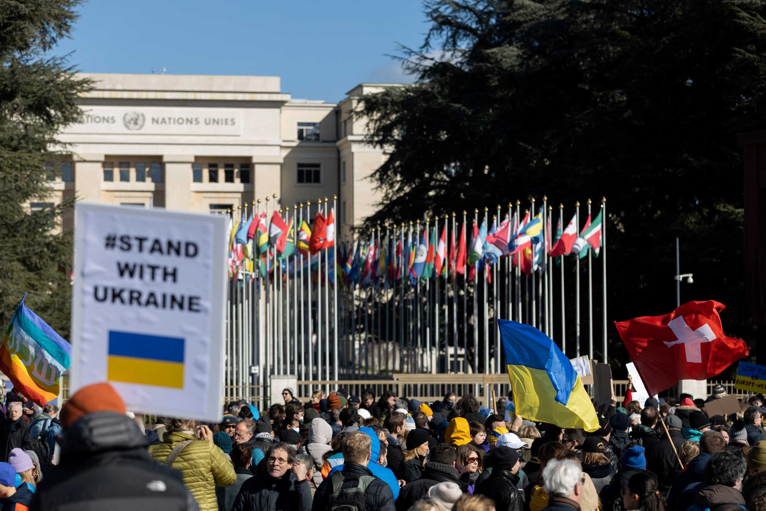 Πόλεμος στην Ουκρανία: Η Ελβετία υιοθετεί τις κυρώσεις της ΕΕ στην Ρωσία