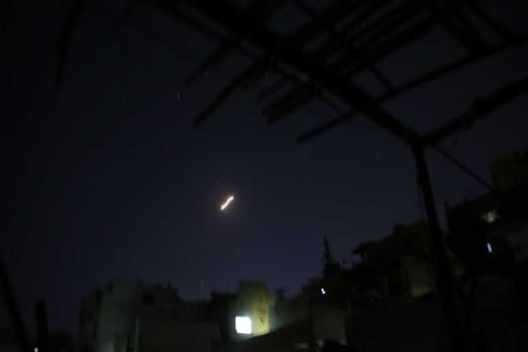 Συρία: Νέο μπαράζ βομβαρδισμών από το Ισραήλ στην Δαμασκό