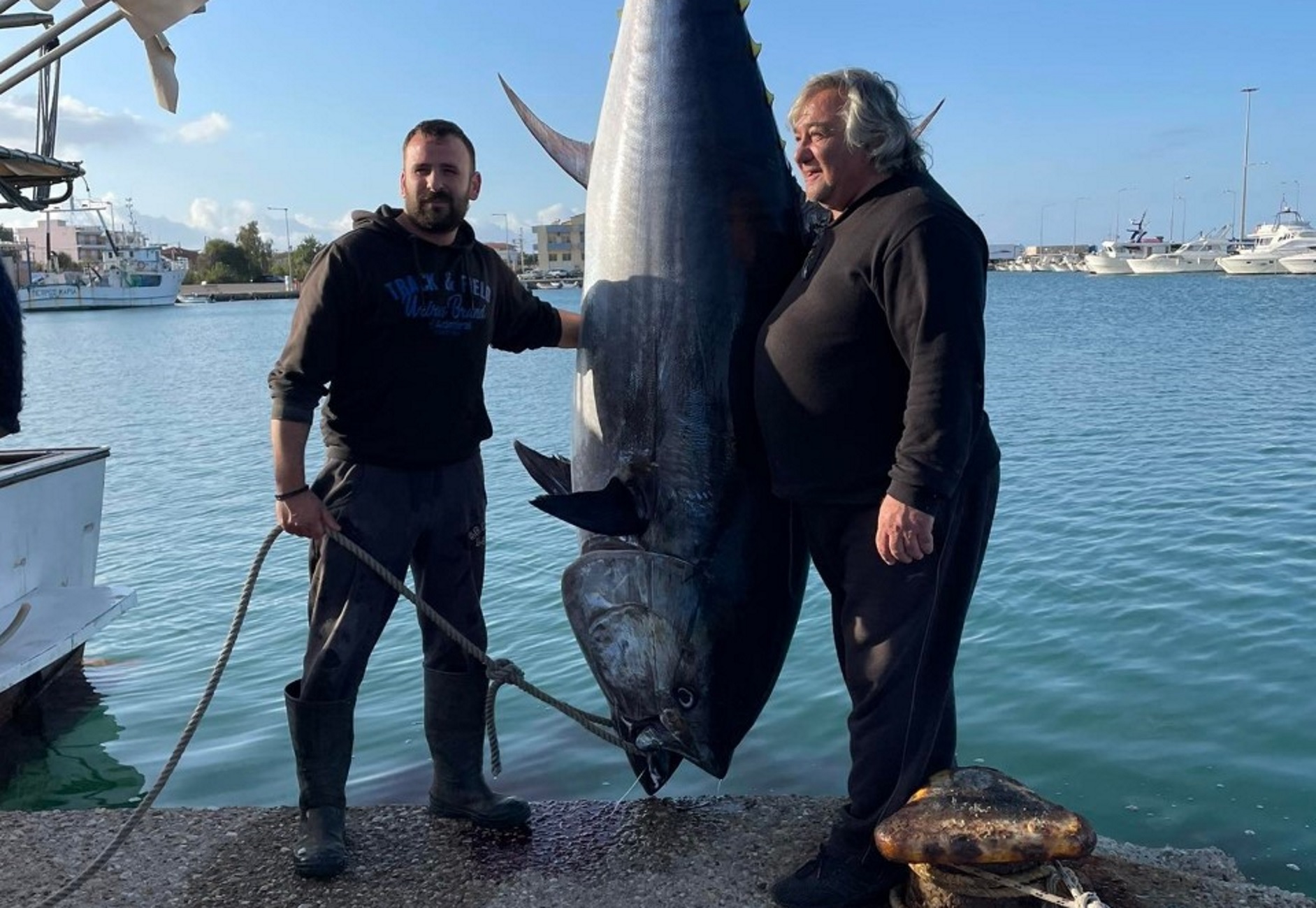 Ηλεία: Ζυγίζει 400 κιλά και είναι το μεγαλύτερο ψάρι που πιάστηκε τα τελευταία χρόνια στην Ελλάδα
