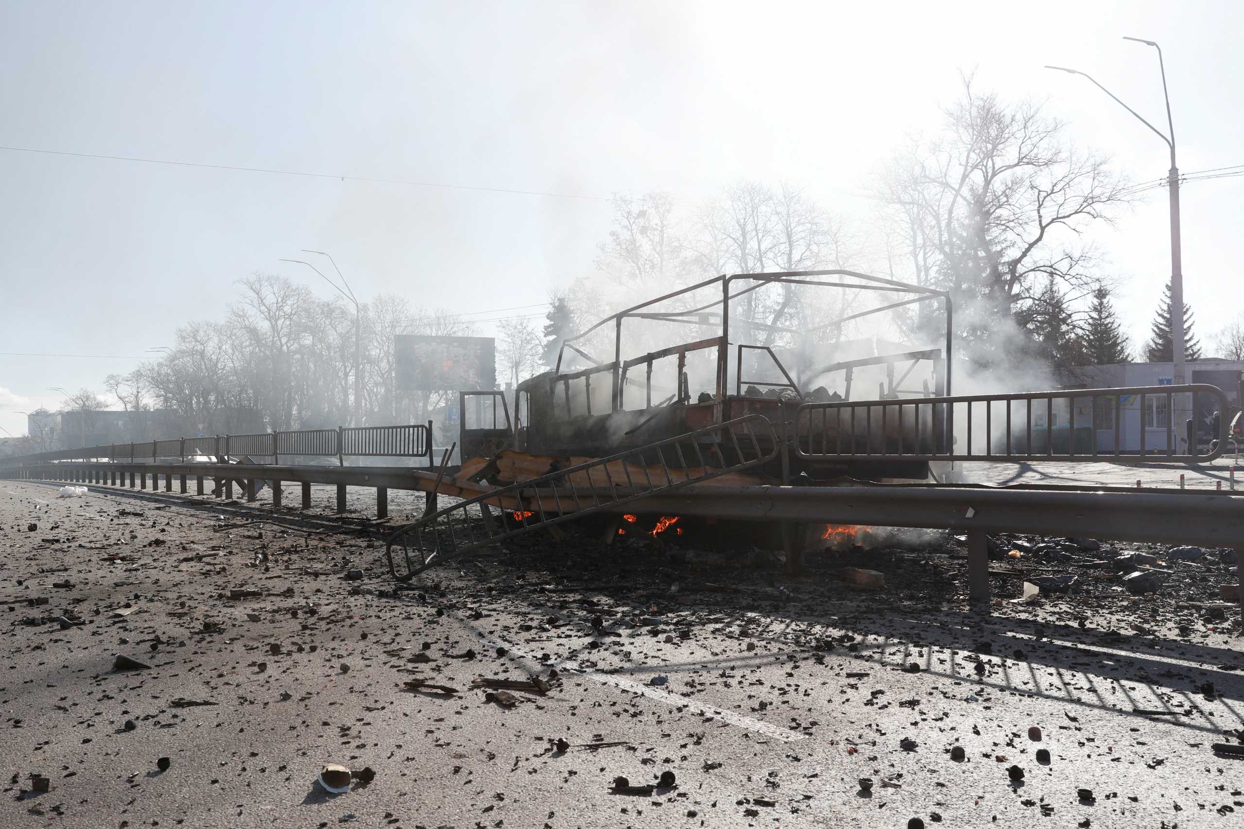 Πόλεμος στην Ουκρανία: Πληθαίνουν οι καταγγελίες ότι η Ρωσία επιτίθεται με θερμοβαρικές βόμβες
