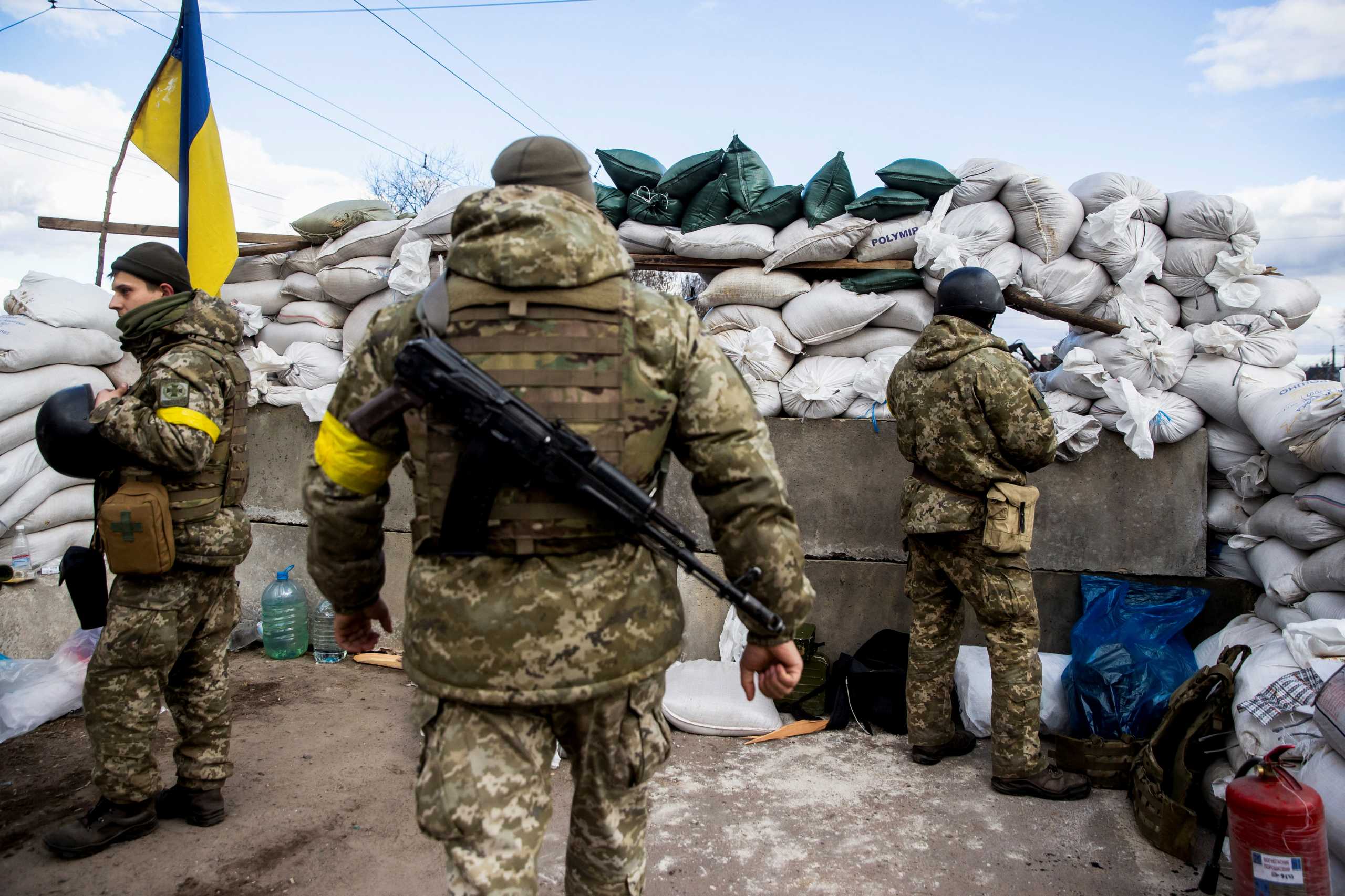 Ουκρανία: Άρχισε και η ανταλλαγή αιχμαλώτων – Ένας Ρώσος αξιωματικός για πέντε Ουκρανούς στρατιώτες