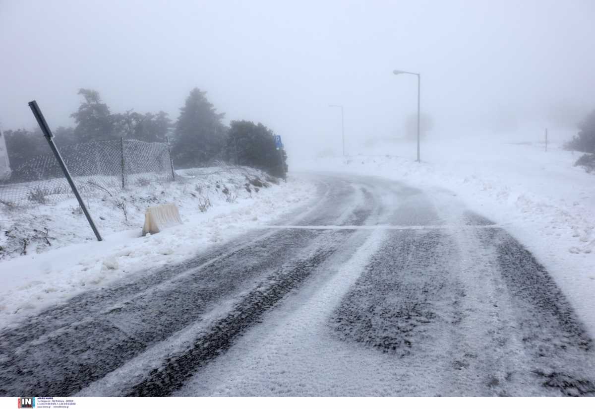 Καιρός – Κρήτη: Χιόνια με διακοπές ρεύματος και προβλήματα σε δρόμους – Επί ποδός τα συνεργεία