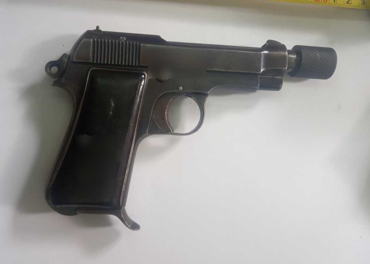 Πάτρα: Αυτό το όπλο ήταν μόνο η αρχή – «Μέσα» στα 4 σπίτια που έκρυβαν στρατιωτικό εξοπλισμό