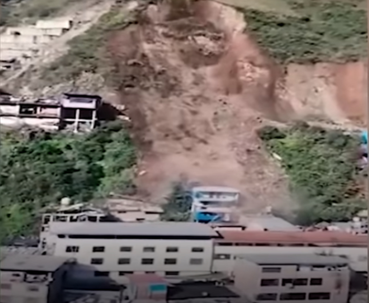 Περού: Κατολίσθηση «κατάπιε» χωριό χτισμένο σε πλαγιά – Τουλάχιστον 15 αγνοούμενοι