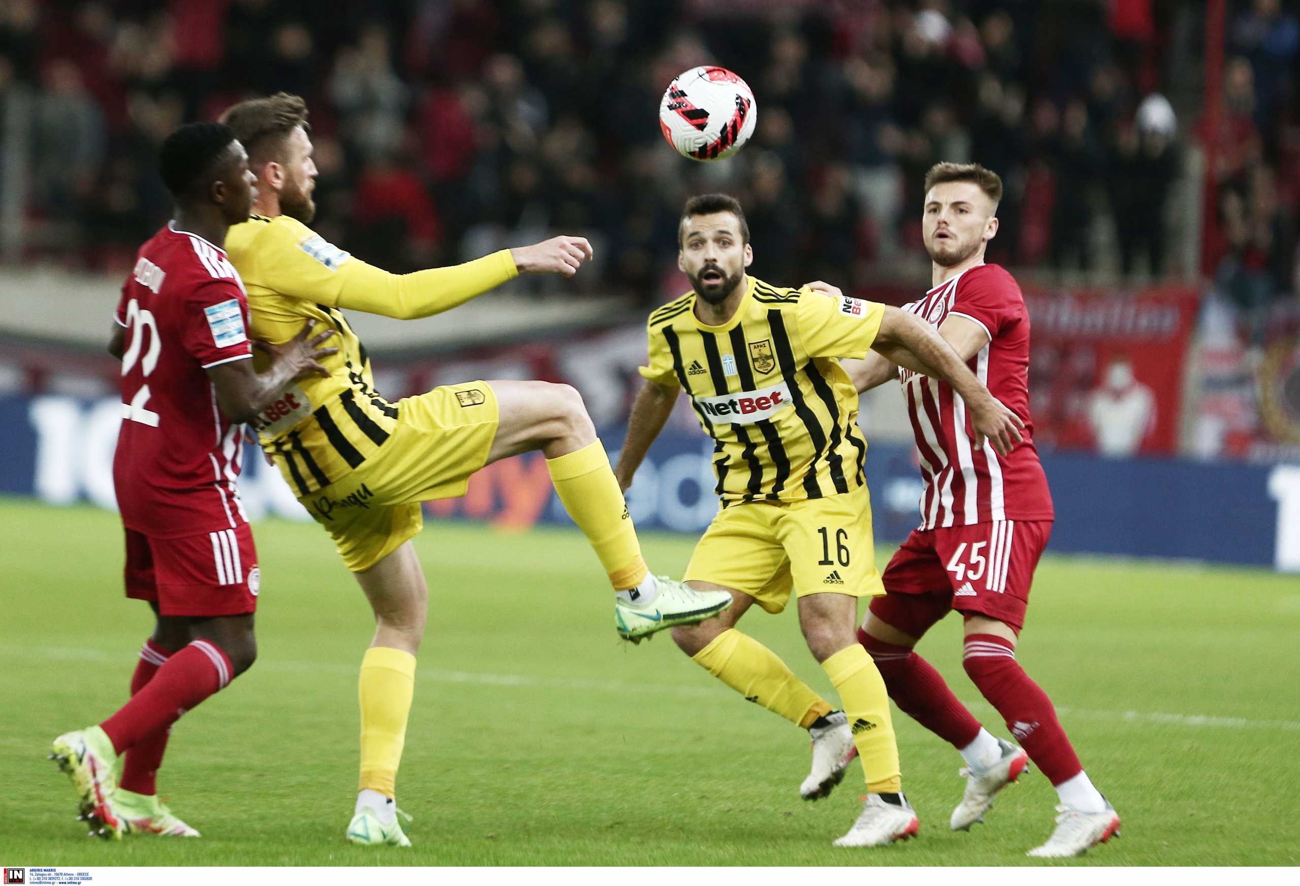 Superleague: Τελευταία αγωνιστική με στόχους ένα «ερυθρόλευκο» αήττητο και την είσοδο στα play off