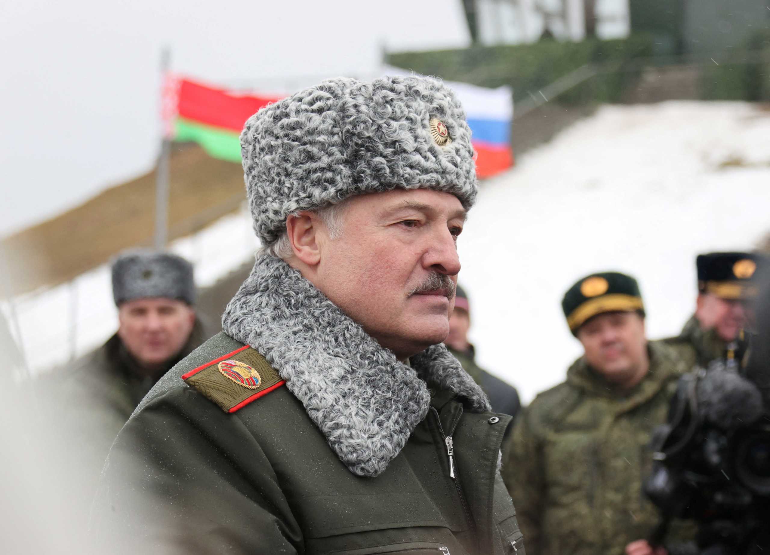 Ο Λουκασένκο ζητά από τον Πούτιν S-400 για τα σύνορα με Ουκρανία – Κίεβο: Ετοιμάζουν προβοκάτσια για εισβολή τριακοσίων τανκς