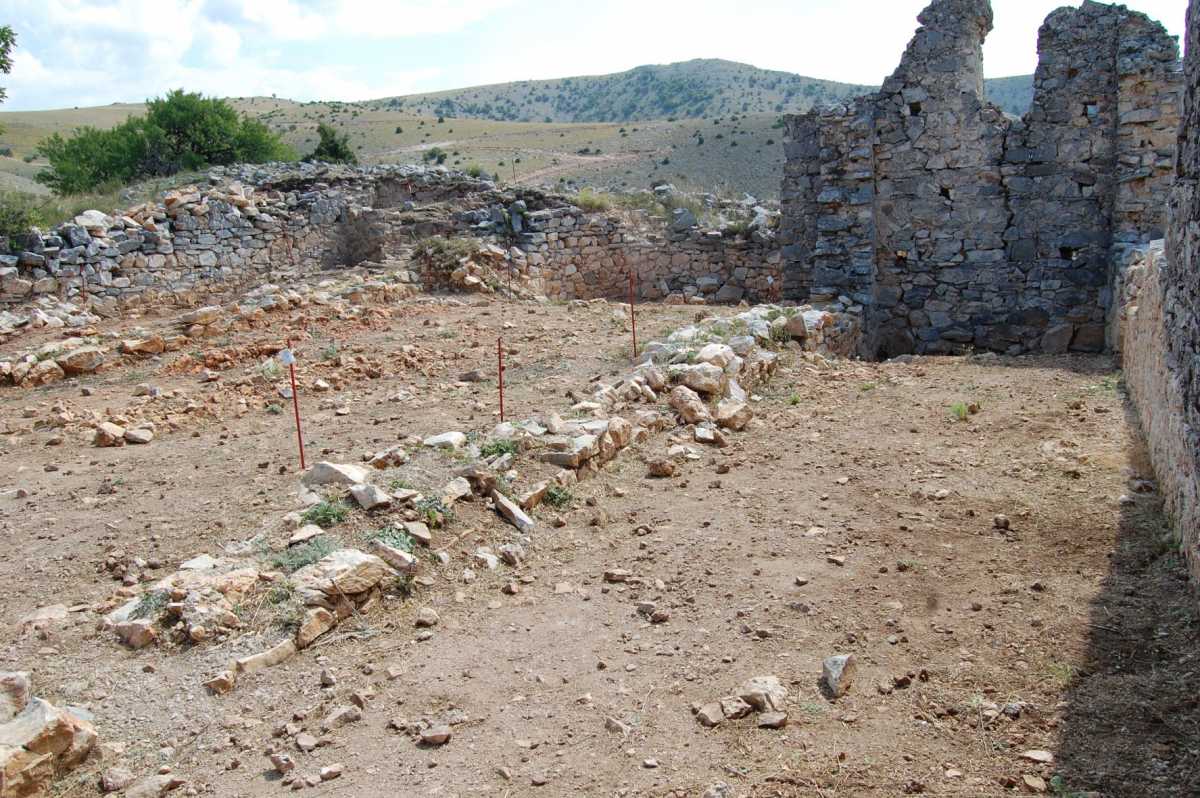 Φλώρινα: Το οχυρωμένο κάστρο που αποκαλύπτεται στο Κάλε Αμυνταίου – Οι διαπιστώσεις των αρχαιολόγων