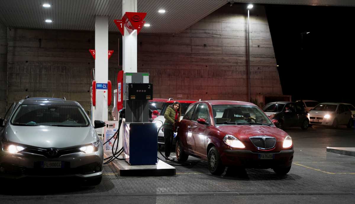 Ιταλία: Πλήρωσαν 9 δισεκατομμύρια ευρώ παραπάνω σε καύσιμα για τα αυτοκίνητα
