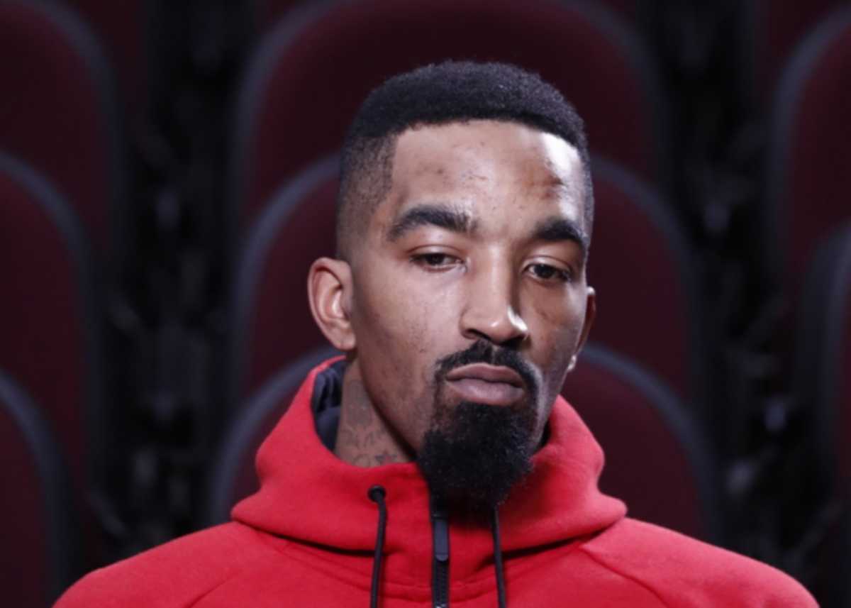 epa06787405 Cleveland Cavaliers player J.R. Smith does an interview during practice before game three of the NBA Finals at Quicken Loans Arena in Cleveland, Ohio 05 June 2018. The winner of the best of seven will be the NBA champions.  EPA