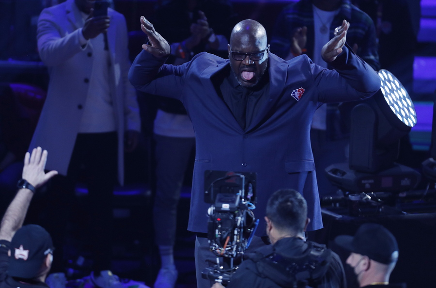 epaselect epa09775234 NBA great Shaquille O'Neal during halftime of the NBA All-Star Game as part of the NBA All-Star weekend at Rocket Mortgage Fieldhouse in Cleveland, Ohio, USA, 20 February 2022.  EPA