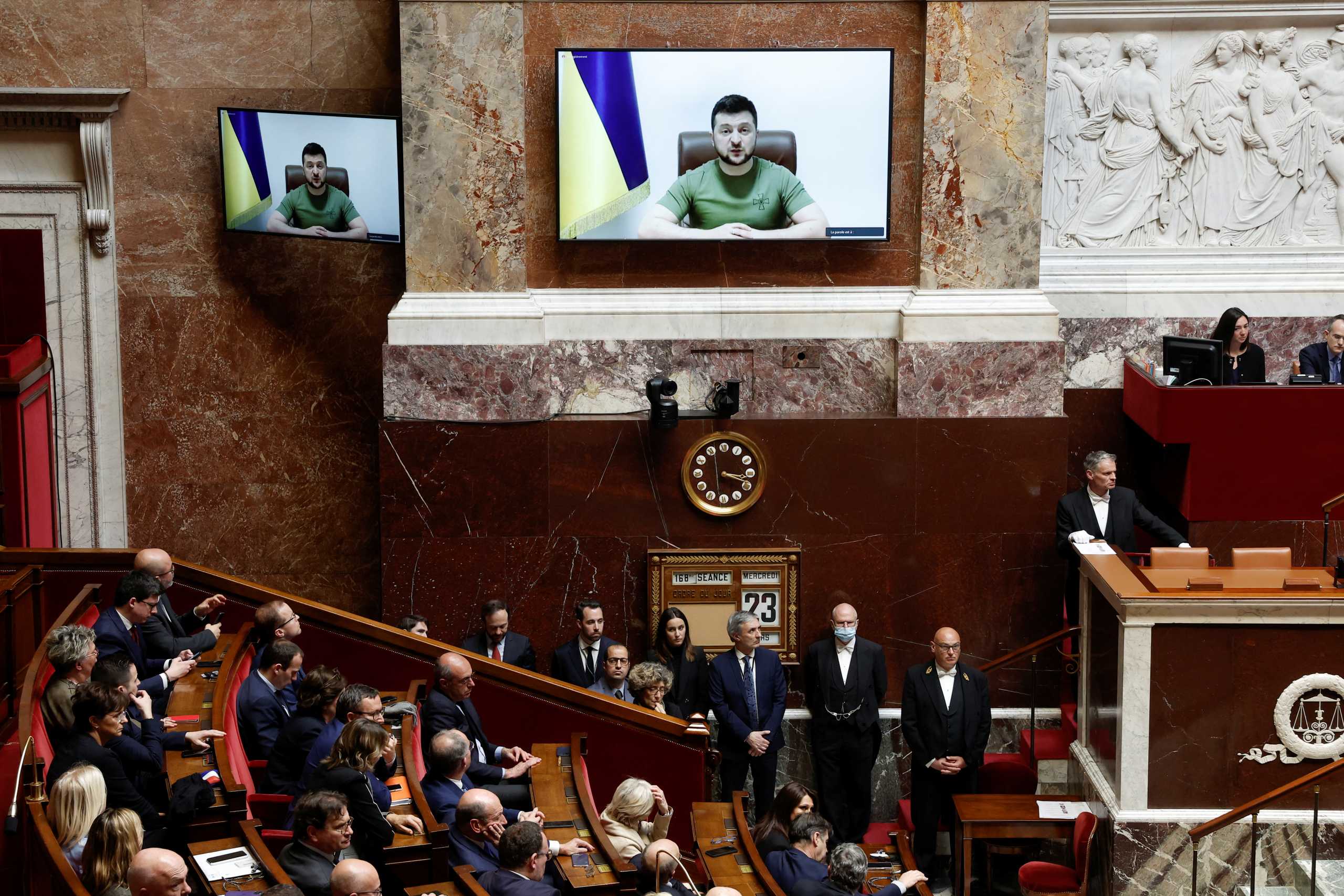 Ζελένσκι: Για πρώτη φορά στην Ιστορία ηγέτης εμπόλεμης χώρας απευθύνεται στη Γαλλική Εθνοσυνέλευση