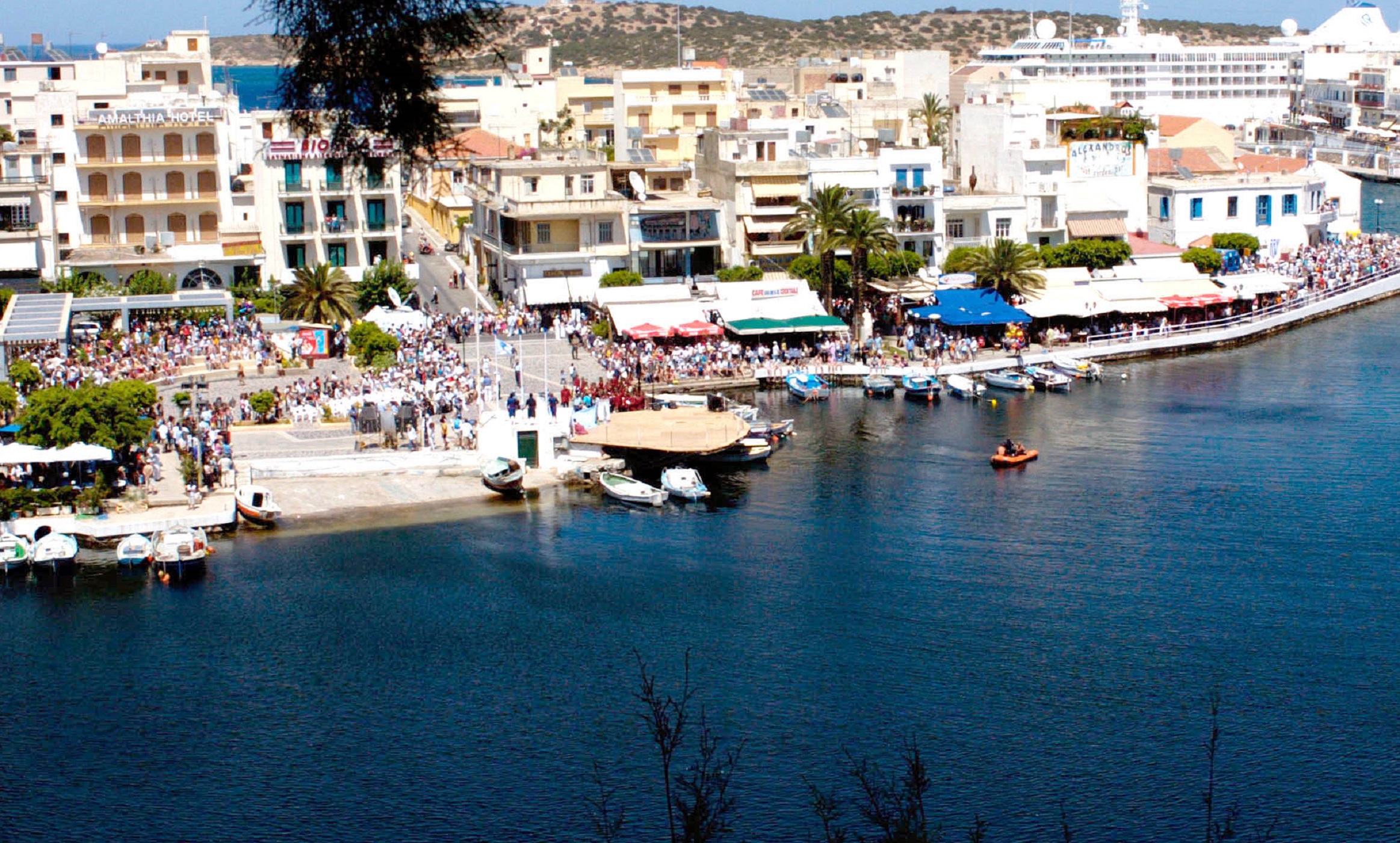 Κορονοϊός – Λύματα: Αύξηση 643% στον Άγιο Νικόλαο – Άνοδος σε Αττική και Θεσσαλονίκη