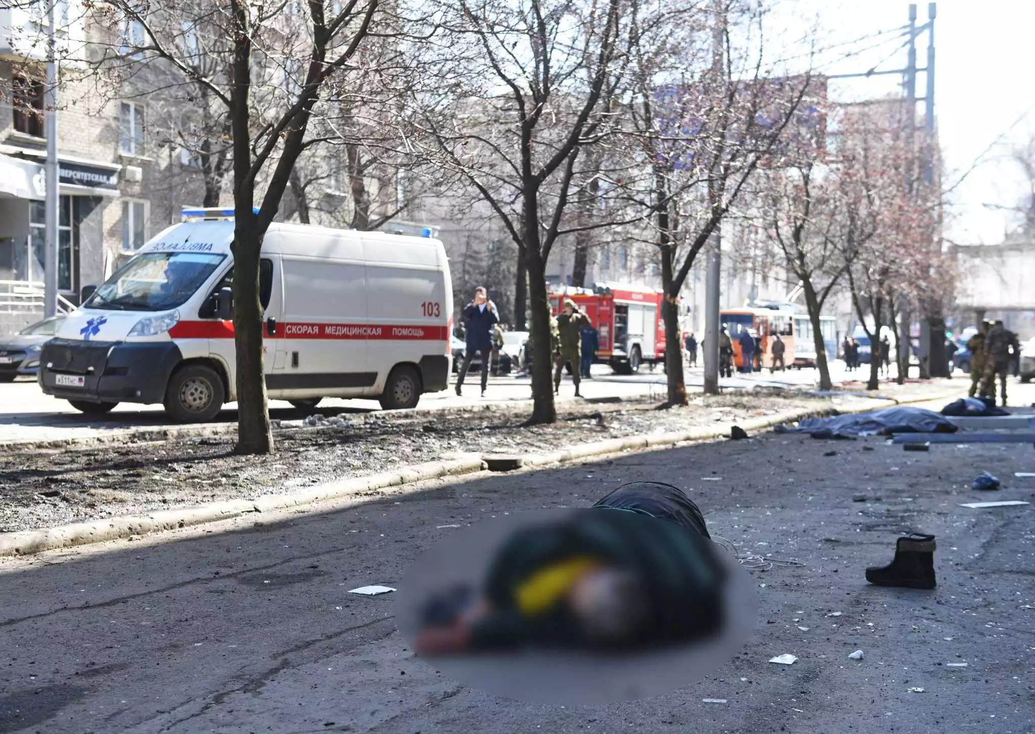 Πόλεμος στην Ουκρανία: Στους 23 οι νεκροί από ουκρανικό πύραυλο στο Ντόνετσκ, λέει η Μόσχα