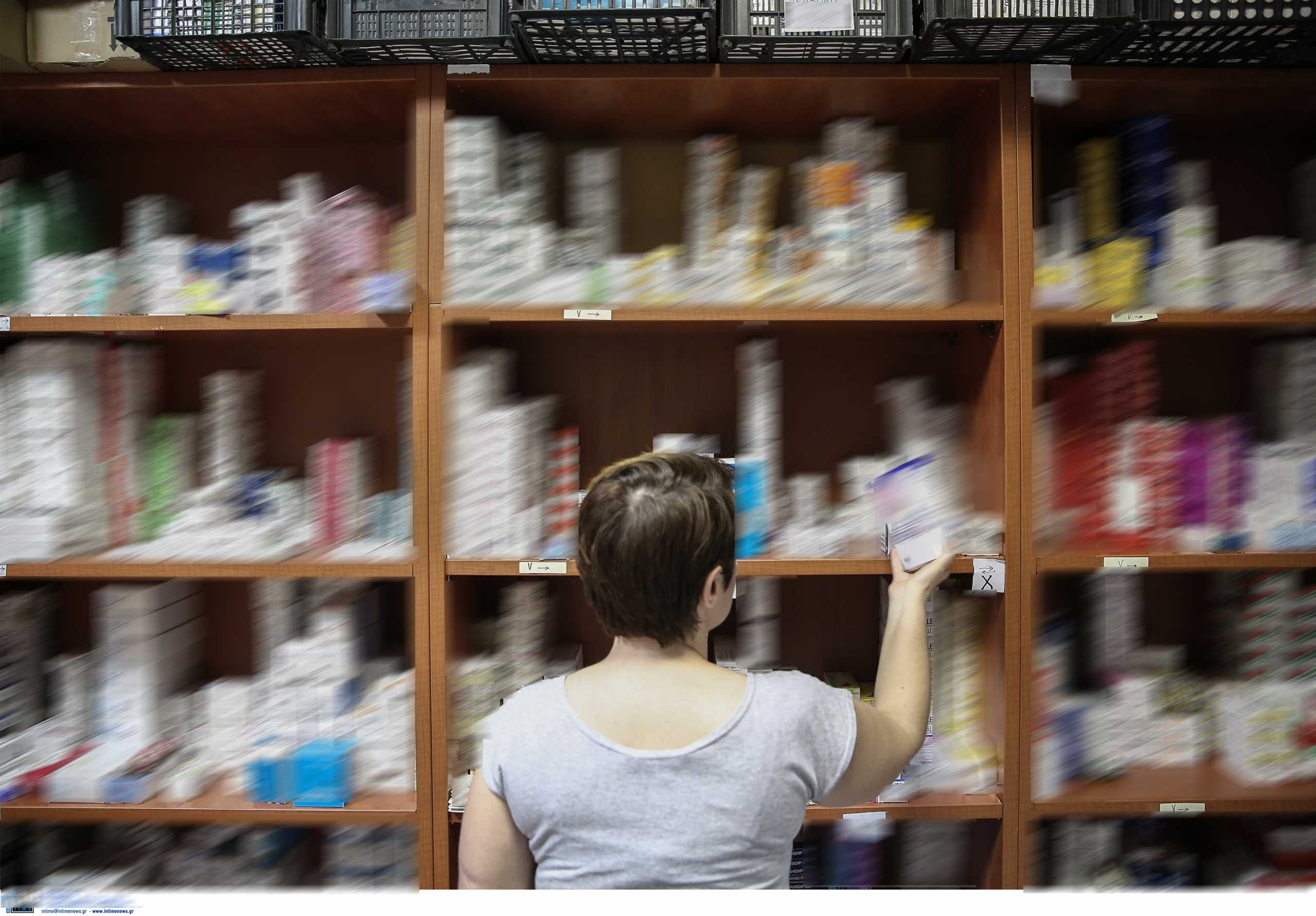 Εξαφανίζονται τα φάρμακα από την αγορά – Ελλείψεις σε πάνω από 400