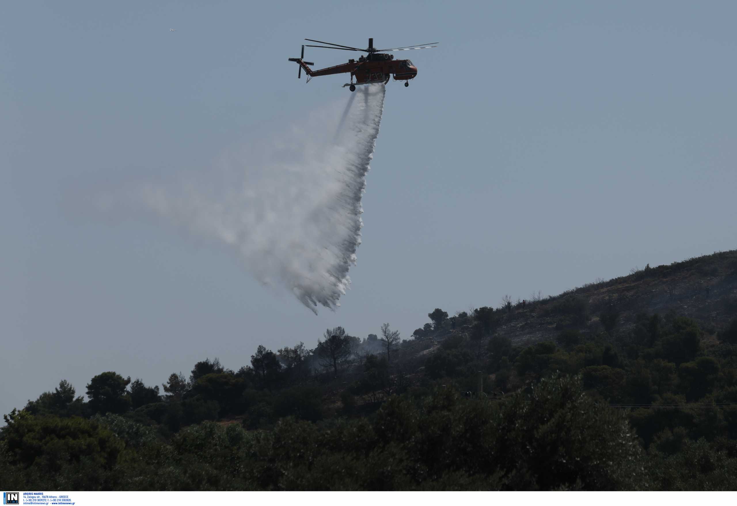 Φωτιά στο Λαύριο