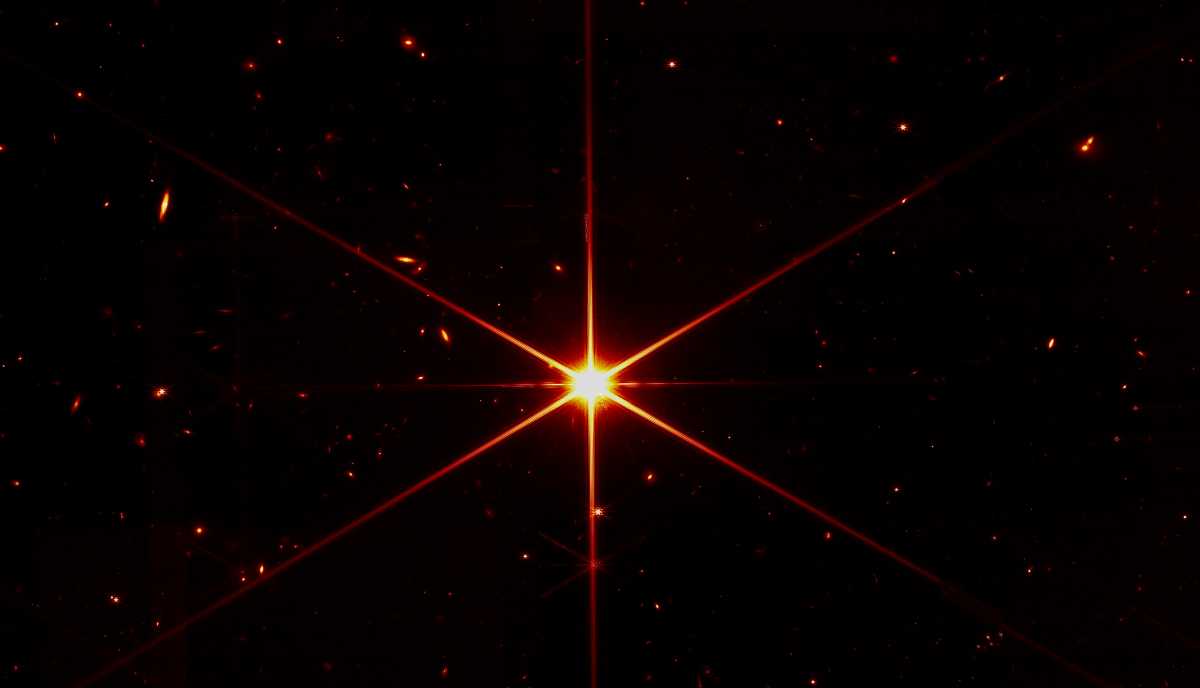 James Webb: Εντυπωσιακή η πρώτη καθαρή φωτογραφία τηλεσκοπίου