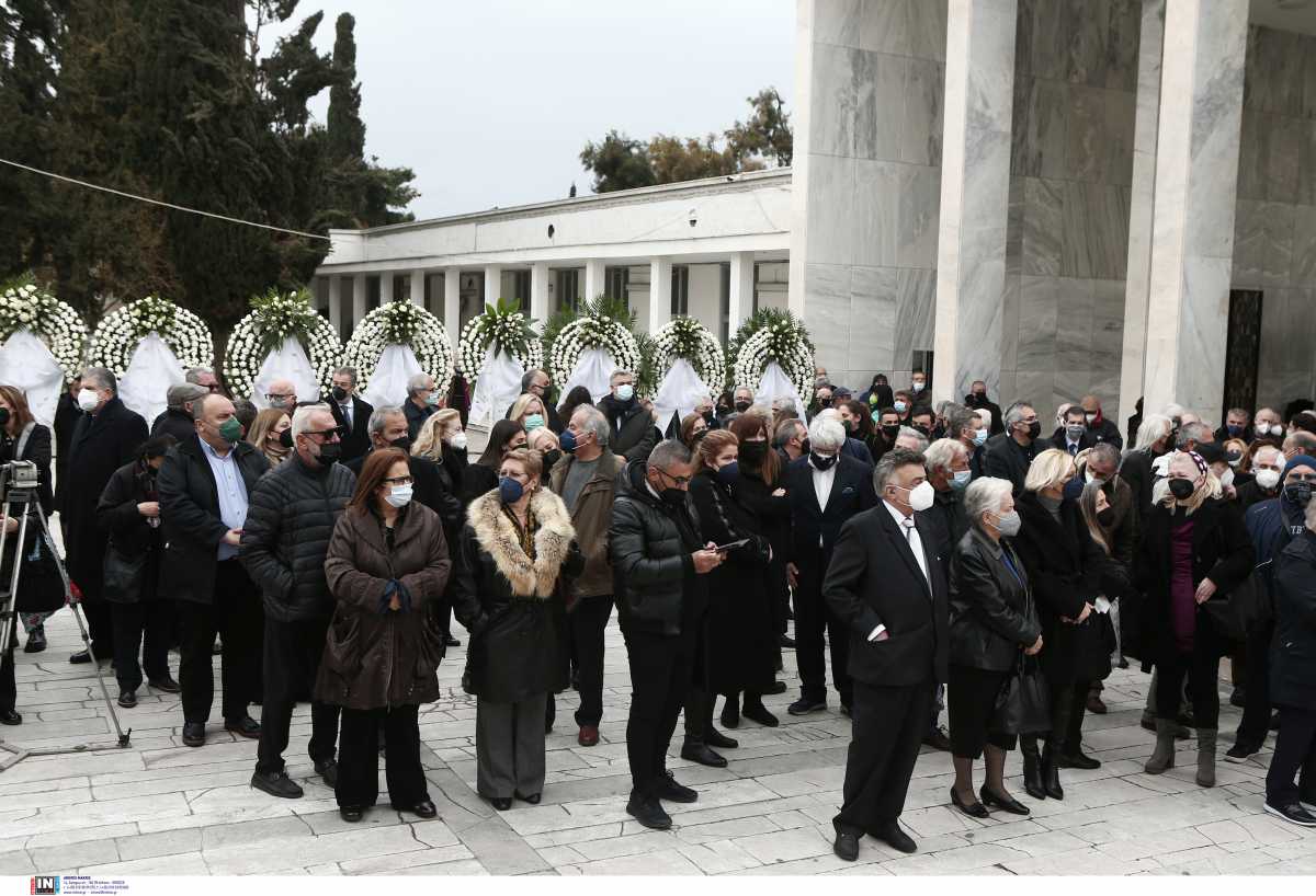 Δημήτρης Τσοβόλας: Το «τελευταίο αντίο» για το ιδρυτικό στέλεχος του ΠΑΣΟΚ