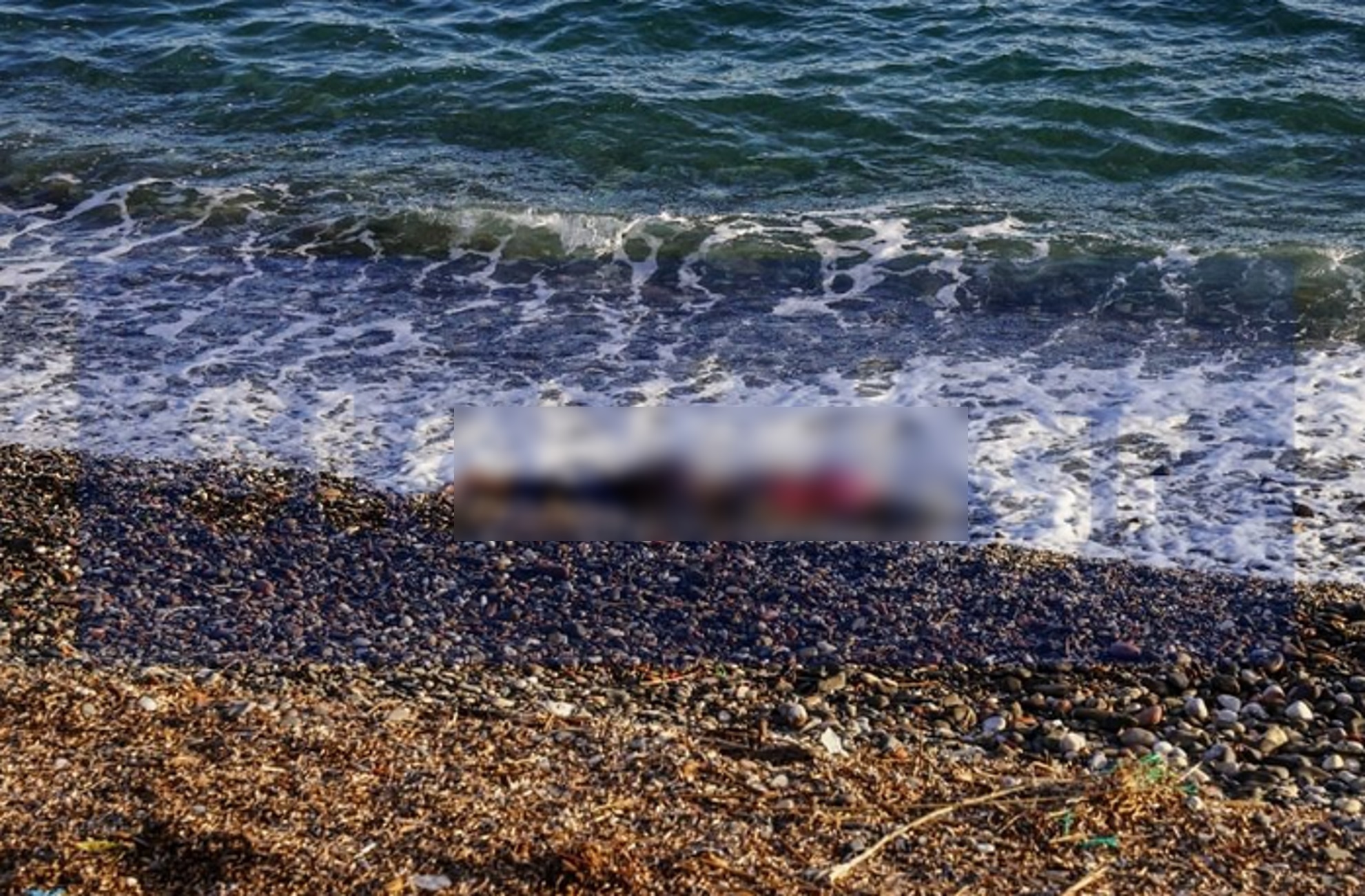 Τραγωδία στη Λέσβο: Ναυάγιο με τουλάχιστον 7 νεκρούς – Σκληρές εικόνες με άψυχα σώματα παιδιών σε παραλία