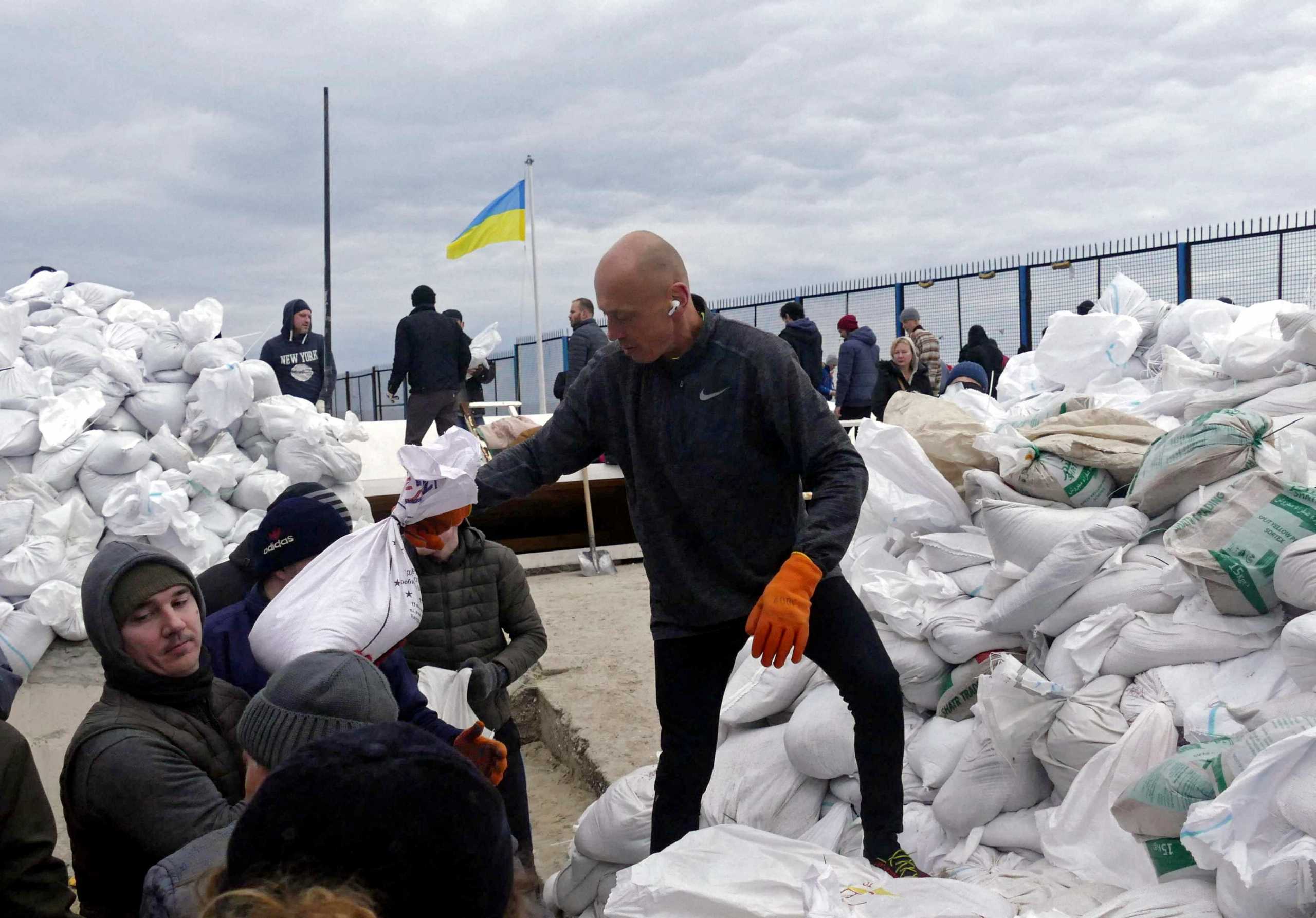 Πόλεμος στην Ουκρανία: Η Οδησσός προετοιμάζεται για ρωσική επίθεση – «Συνηθίσαμε τον ήχο της σειρήνας»