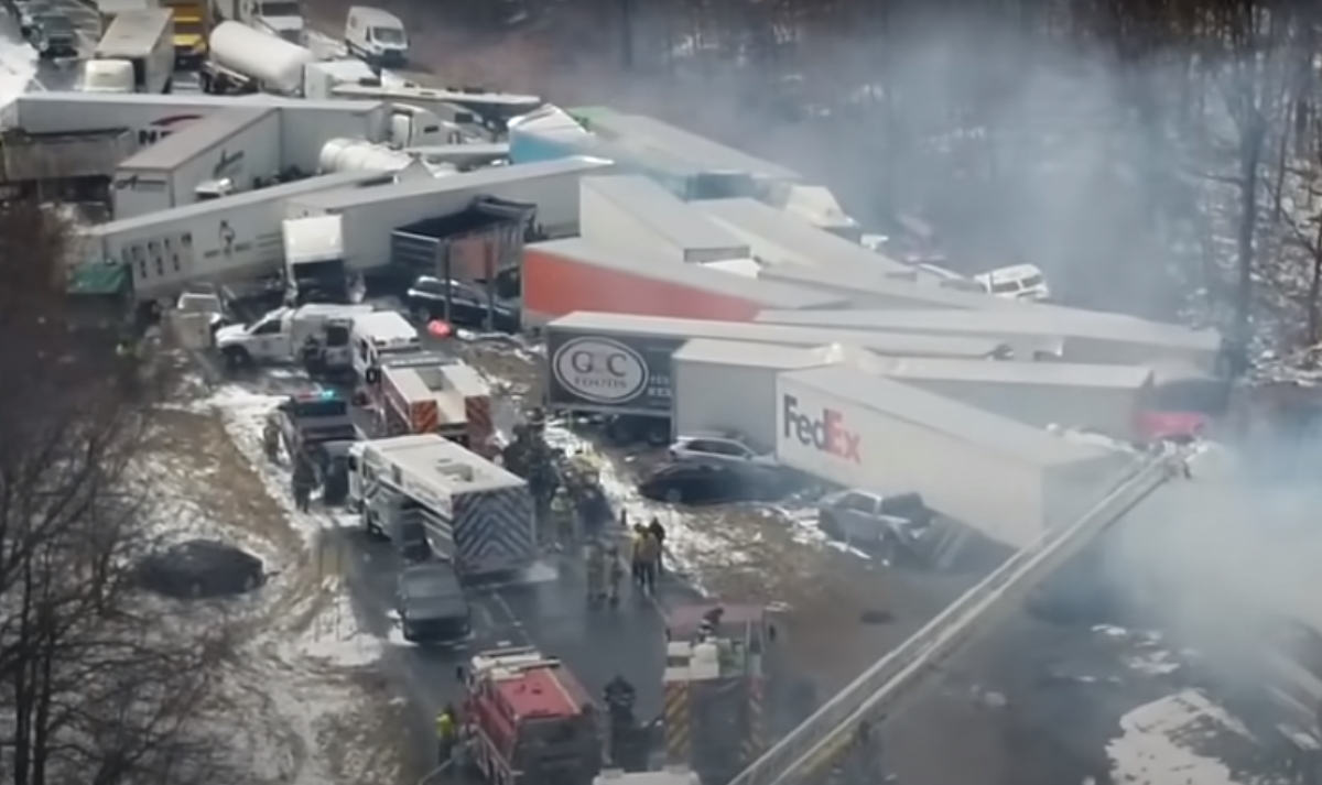 ΗΠΑ: Καραμπόλα 50 οχημάτων λόγω καταιγίδας χιονιού στην Πενσυλβάνια – Τουλάχιστον 3 νεκροί