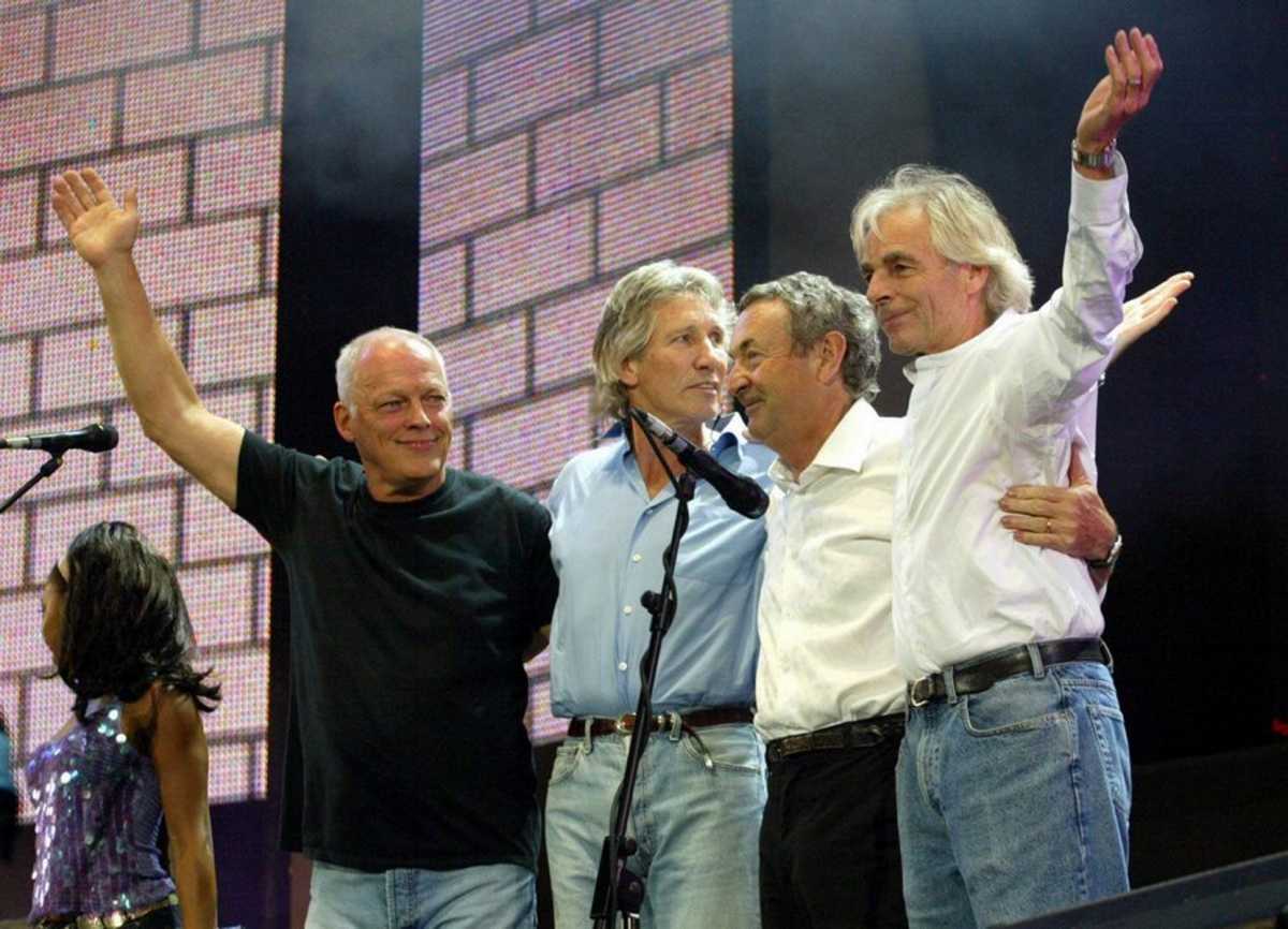 Οι Pink Floyd αφαιρούν τη μουσική τους από υπηρεσίες streaming σε Ρωσία και Λευκορωσία