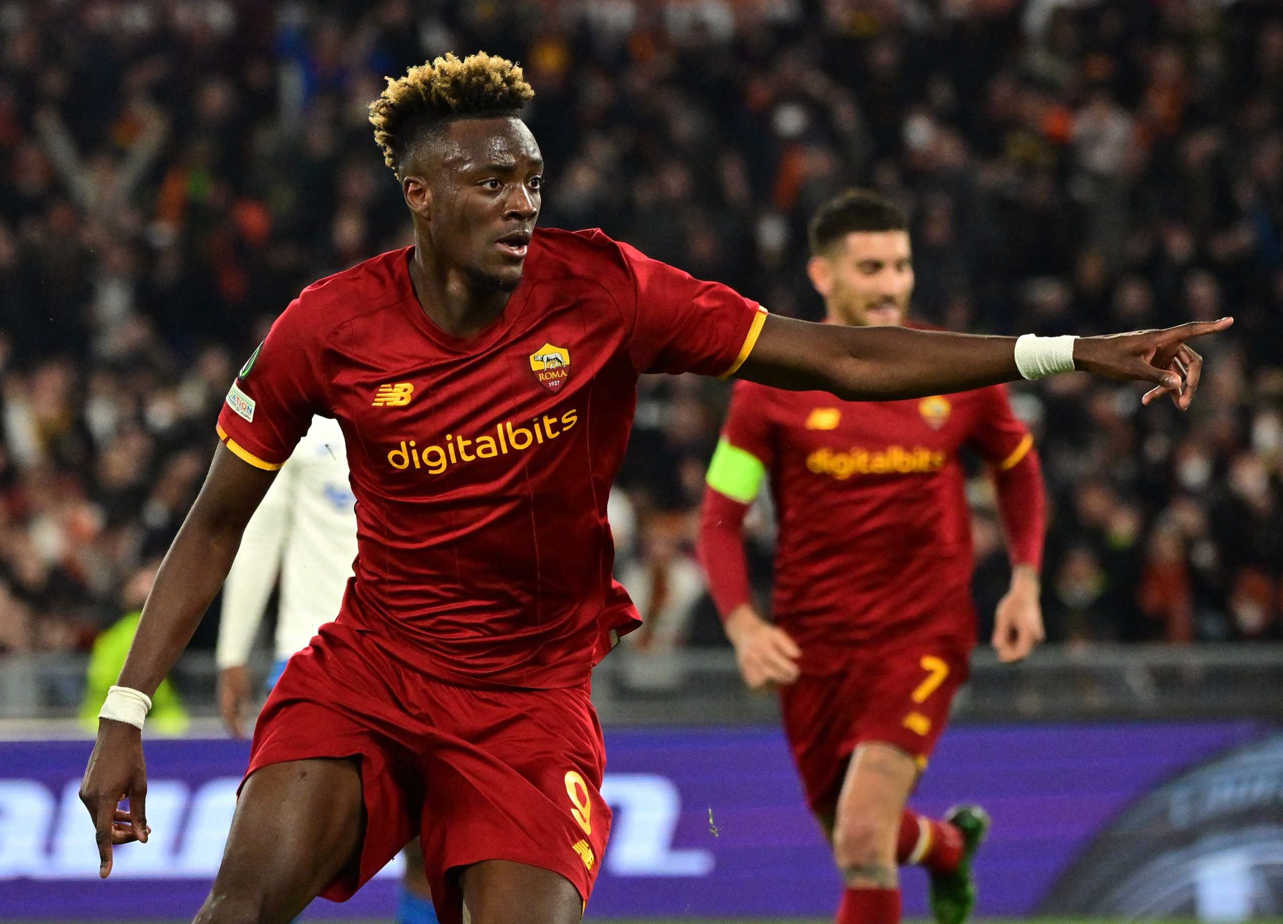 Soccer Football - Europa Conference League - Round of 16 Second Leg - AS Roma v Vitesse Arnhem - Stadio Olimpico, Rome, Italy - March 17, 2022 AS Roma's Tammy Abraham celebrates scoring their first goal REUTERS