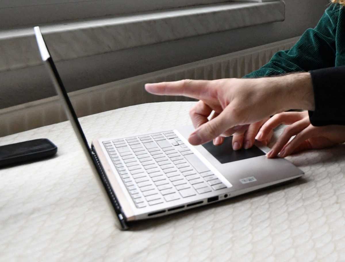 Πόλεμος στην Ουκρανία: Η Ρωσία μπλόκαρε άλλα 15 ΜΜΕ