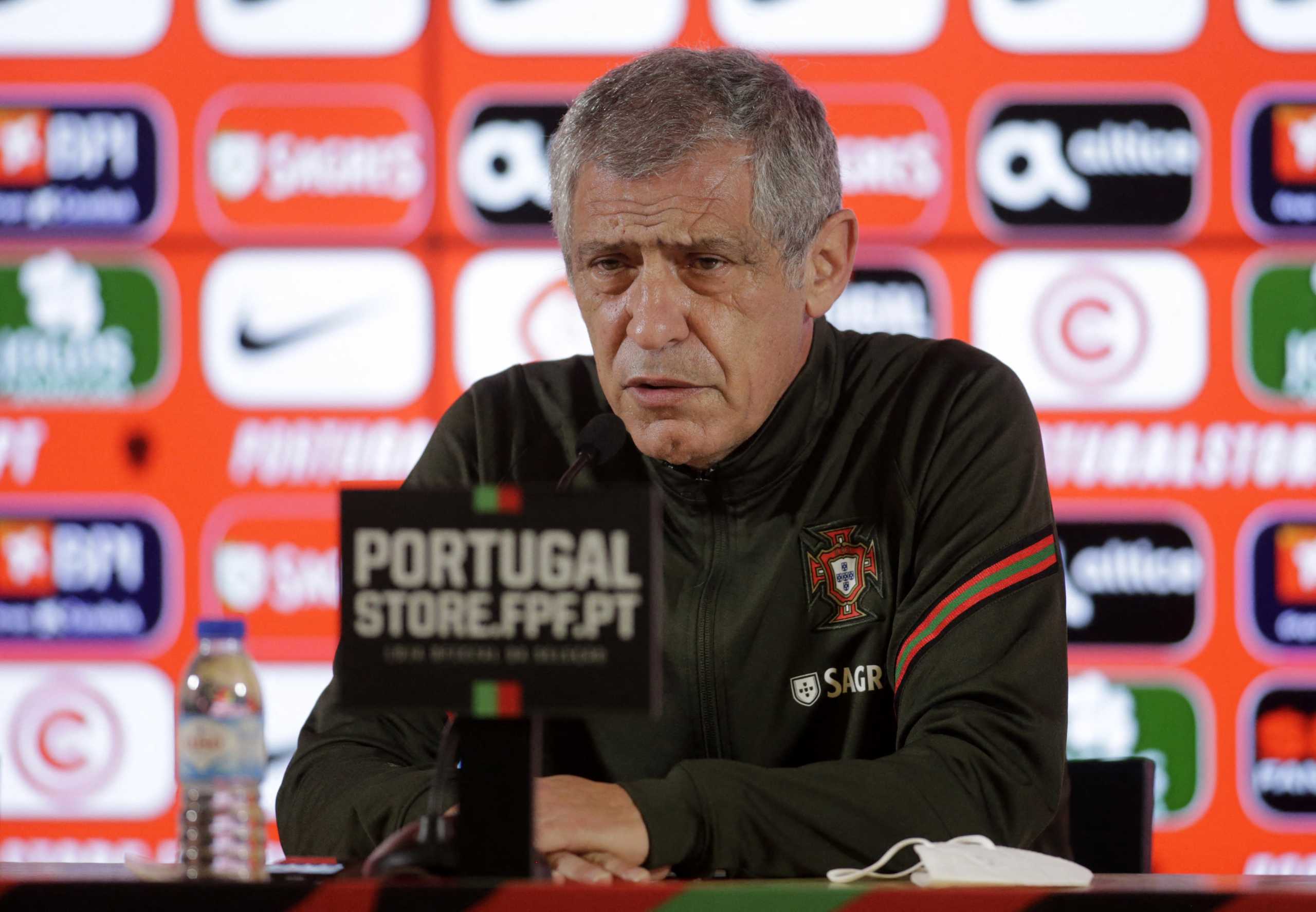 Soccer Football - FIFA World Cup - UEFA Qualifiers - Portugal Press Conference - Estadio do Dragao, Porto, Portugal - March 28, 2022 Portugal coach Fernando Santos during the press conference REUTERS