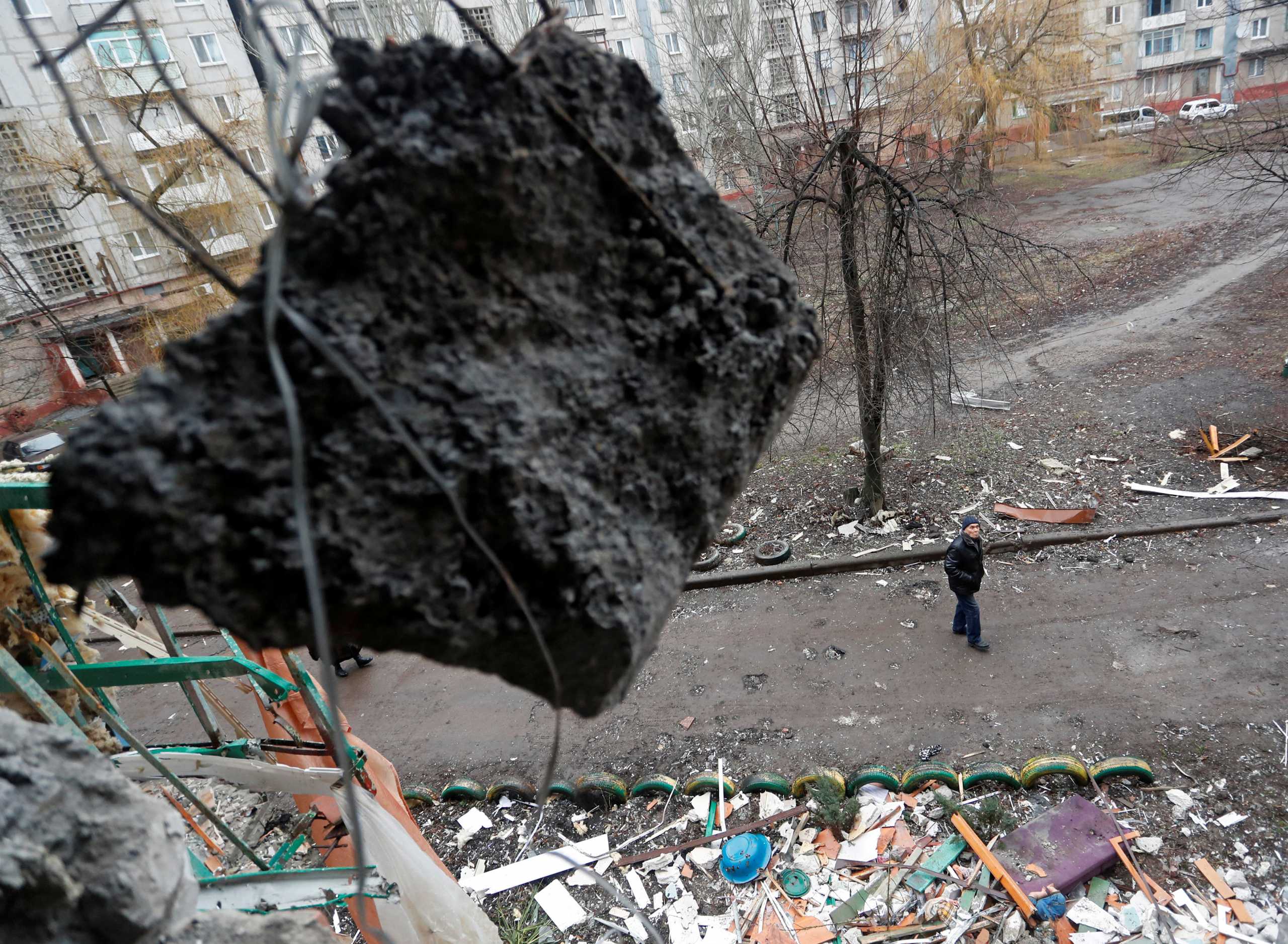 Εισβολή στην Ουκρανία: «Κλείδωσαν» για σήμερα οι διαπραγματεύσεις εν μέσω μπαράζ βομβαρδισμών