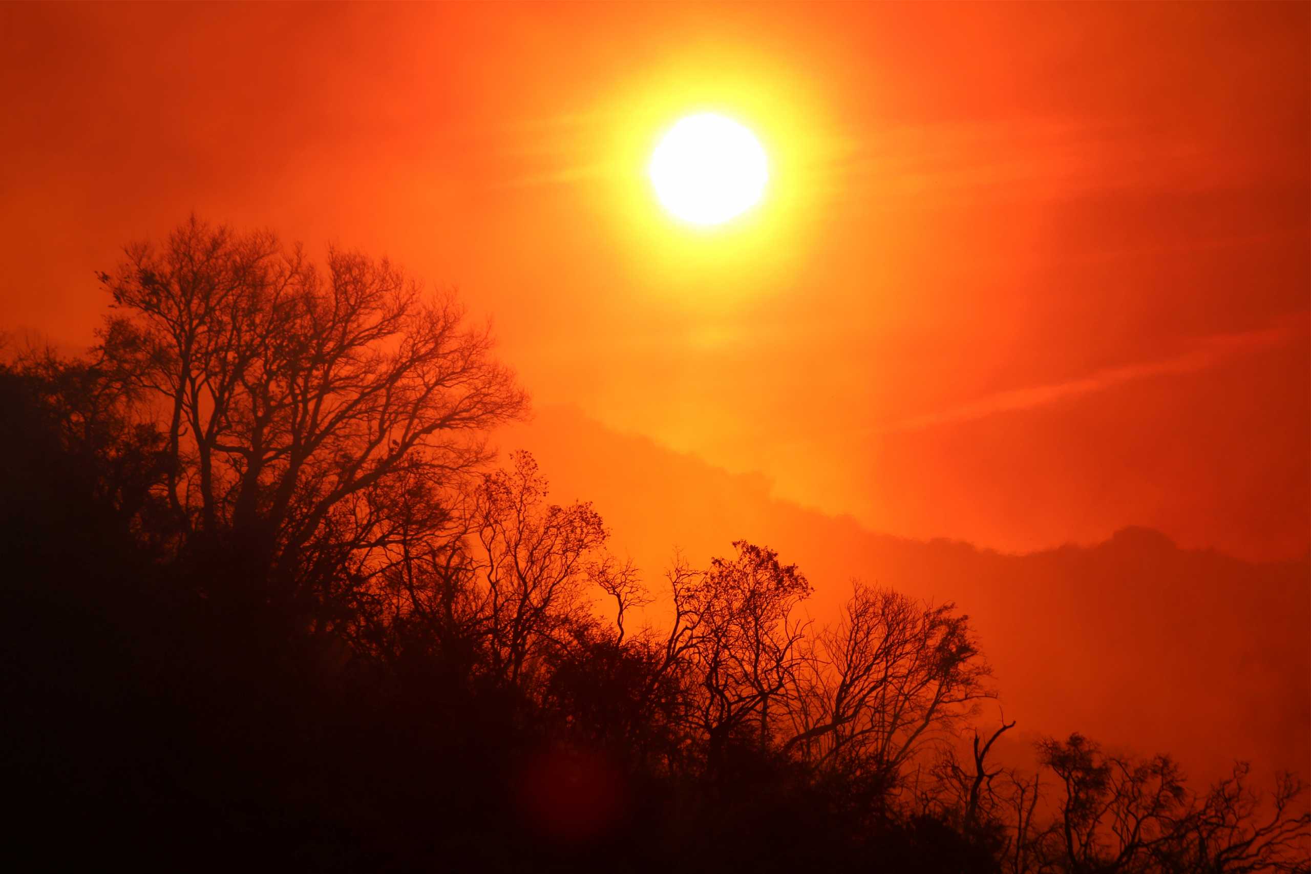 «Κόκκινος» συναγερμός για ηλιακή καταιγίδα πρωτονίων