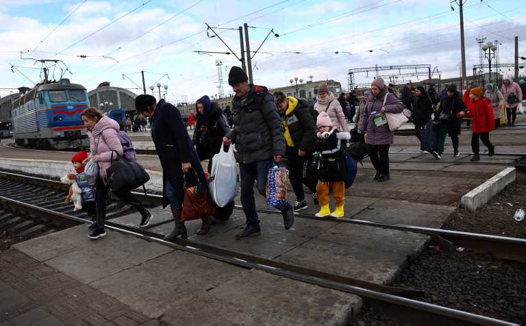 Ουκρανία: Πάνω από 7 εκατομμύρια άνθρωποι πέρασαν τα σύνορα