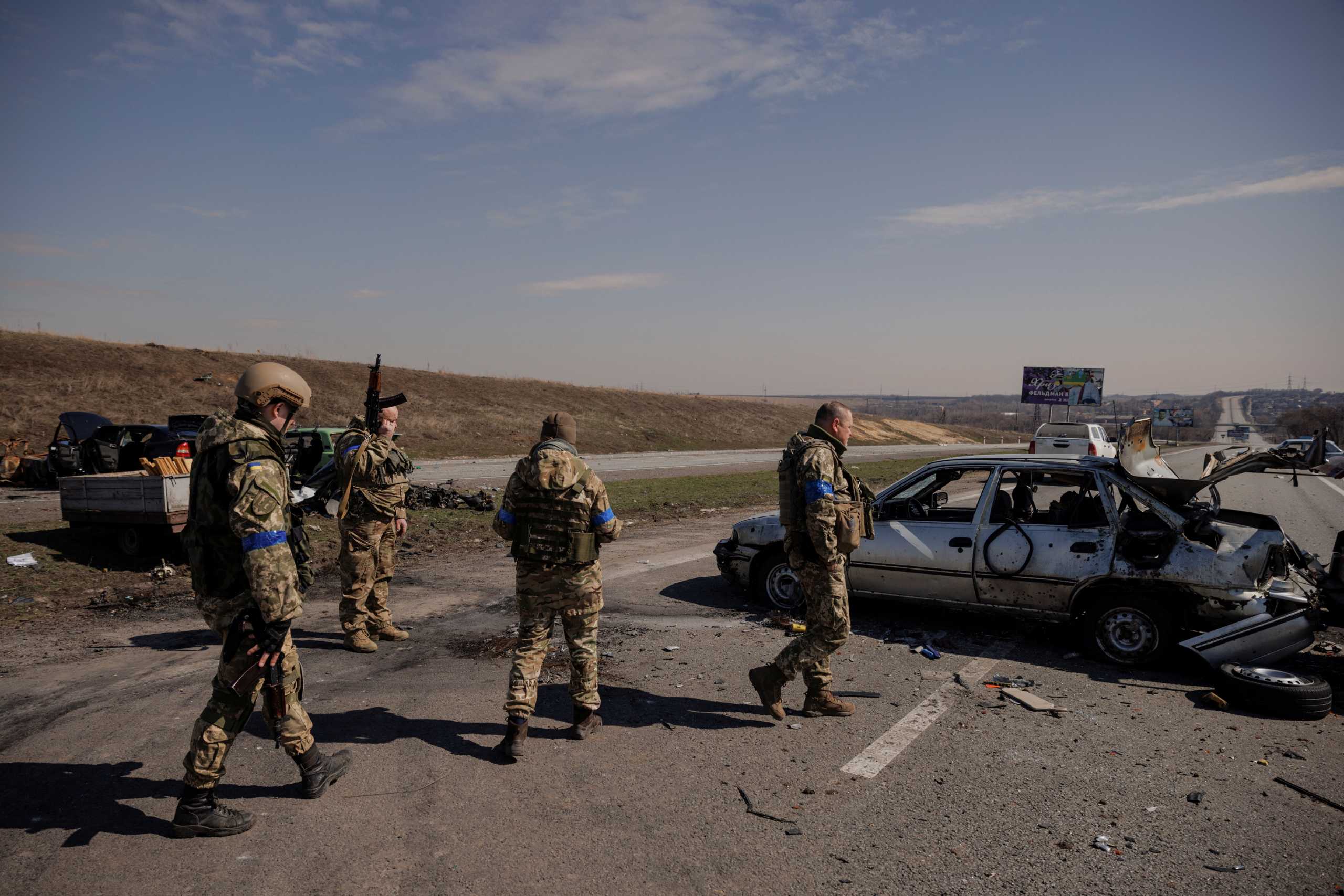 Боевые действия сегодня рутубе. Боевые действия. Украинские военнослужащие.