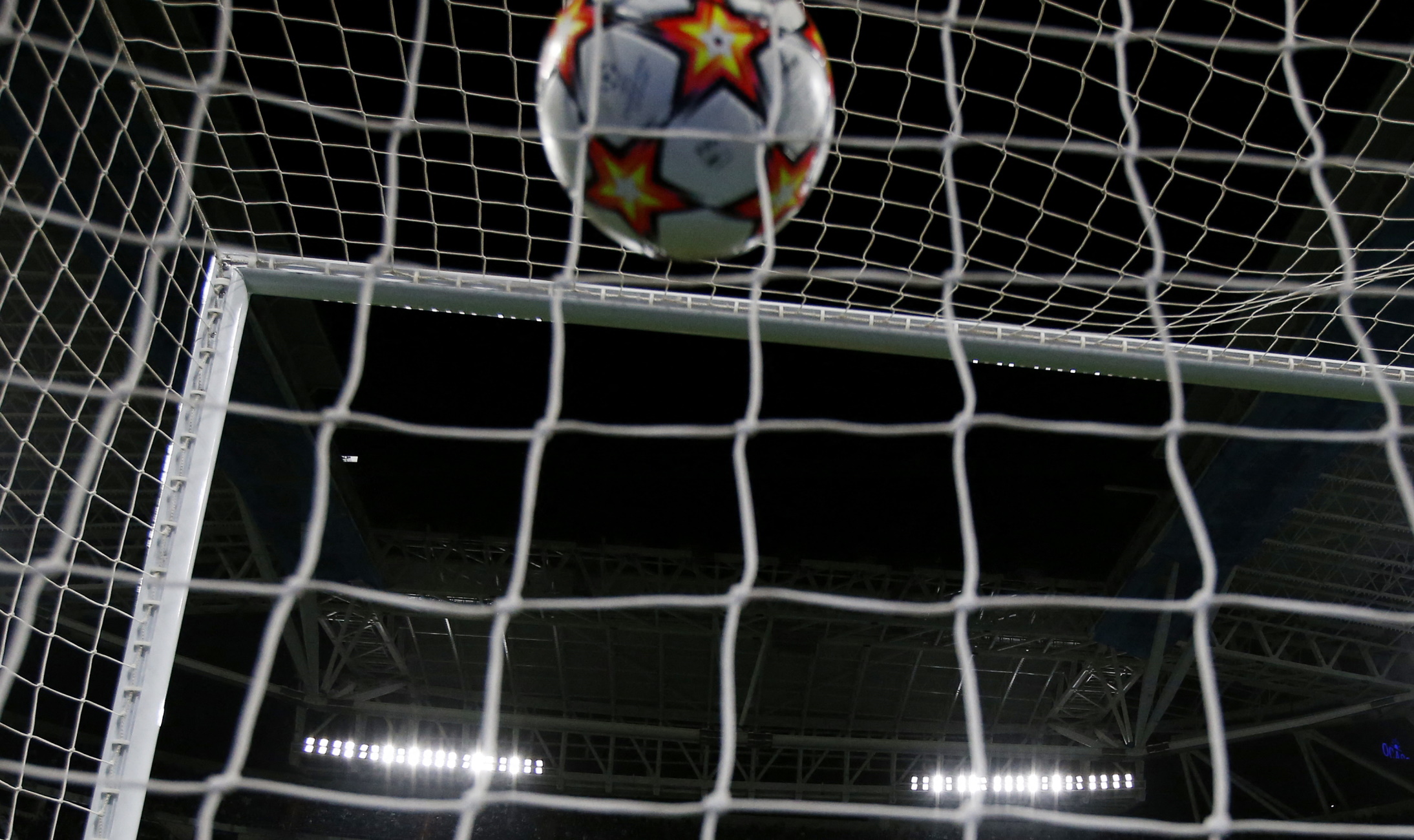 Αθλητικές μεταδόσεις με Champions League και ΑΕΚ (12/10)