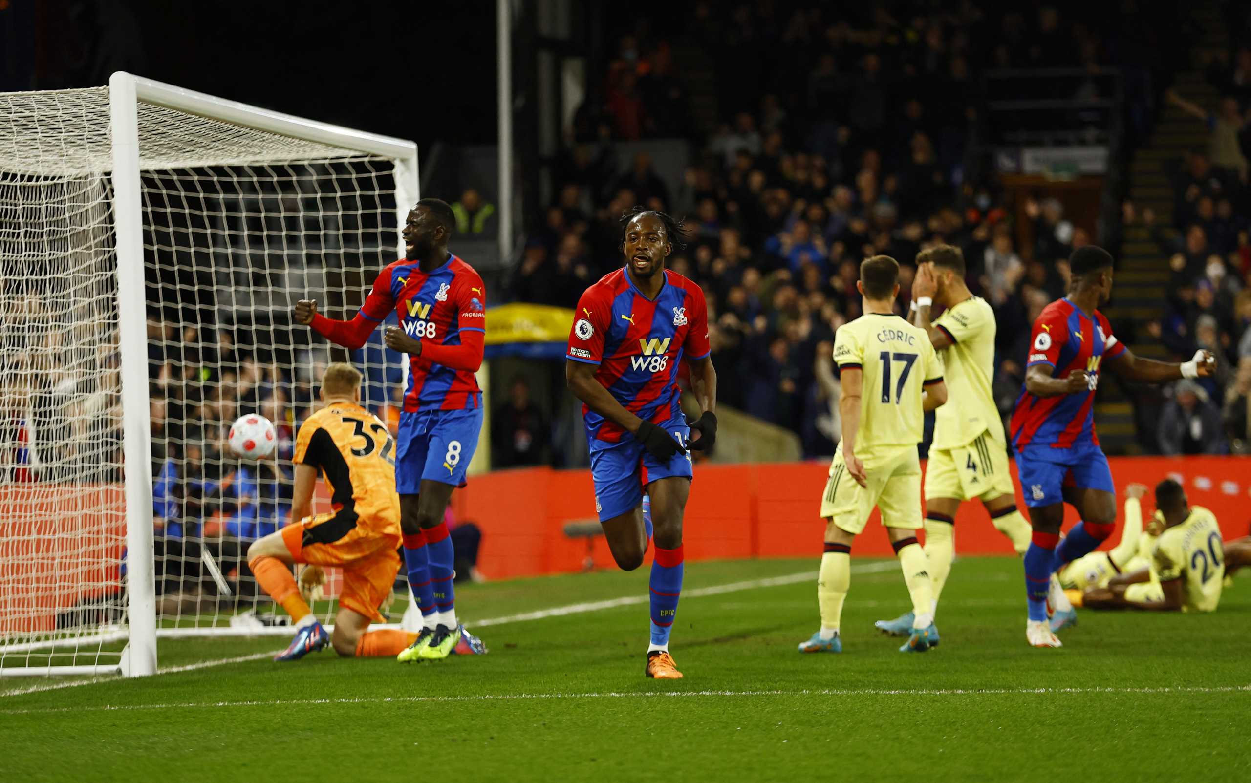 Soccer Football - Premier League - Crystal Palace v Arsenal - Selhurst Park, London, Britain - April 4, 2022 Crystal Palace's Jean-Philippe Mateta celebrates scoring their first goal Action Images via Reuters