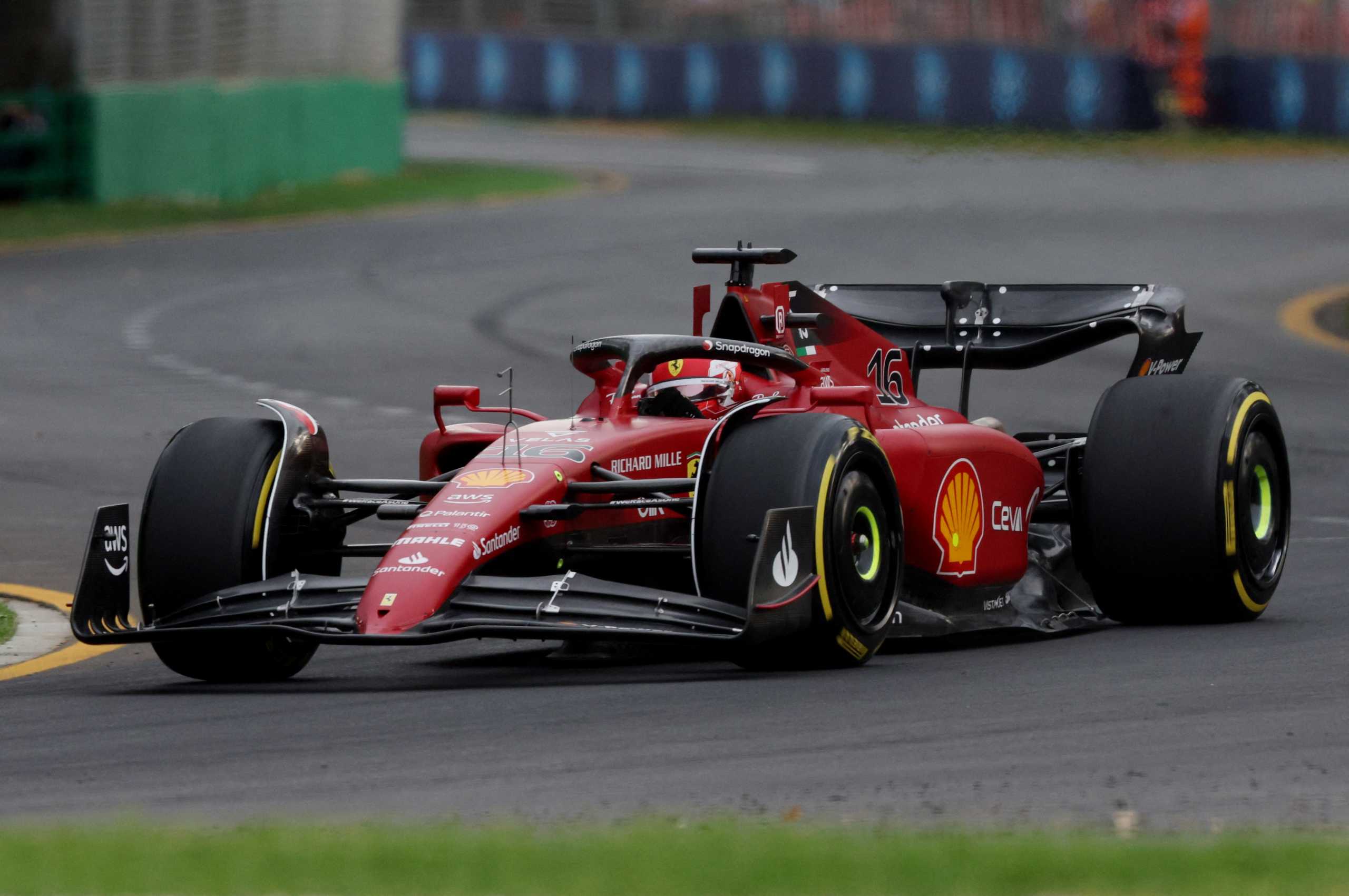 Formula 1: Η Ferrari ξανά στην pole position με τον Λεκλέρκ
