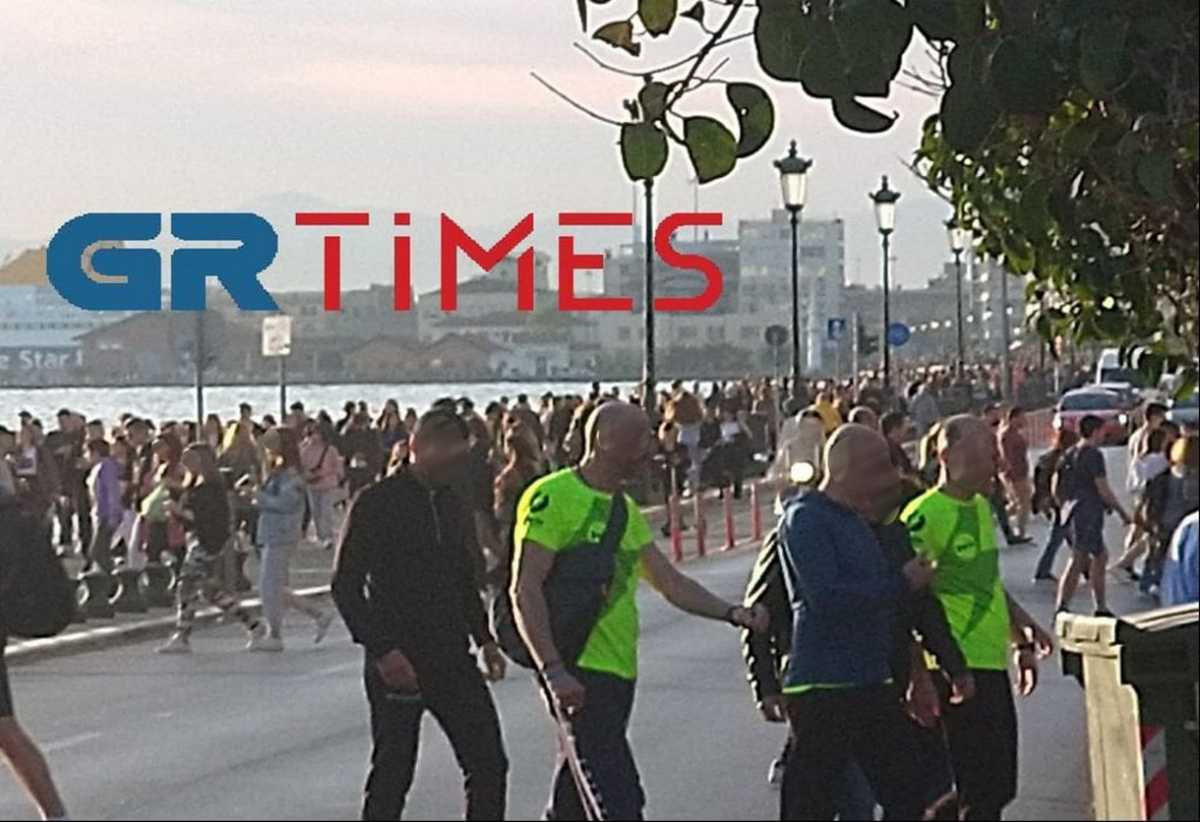 Κορονοϊός: «Βούλιαξε» από κόσμο η παραλία της Θεσσαλονίκης