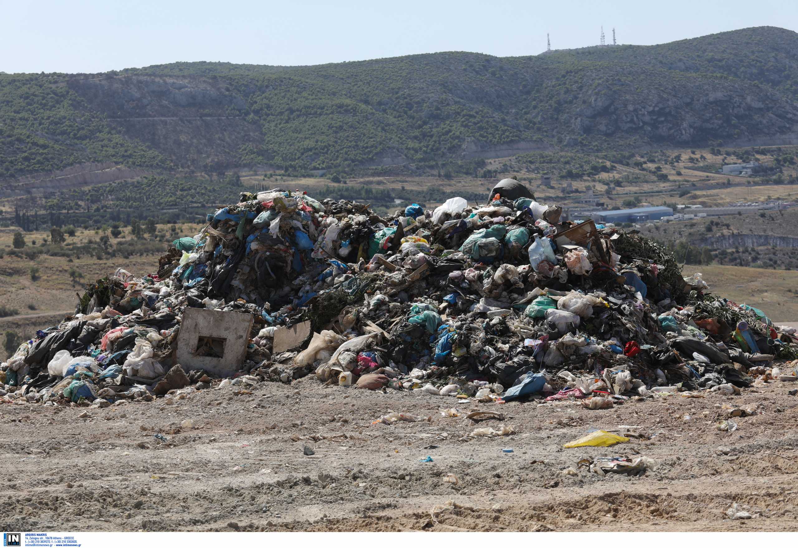Σε κατάσταση έκτακτης ανάγκης το Μεσολόγγι για τα σκουπίδια – «Τα στέλνουμε 110 χιλιόμετρα μακριά»