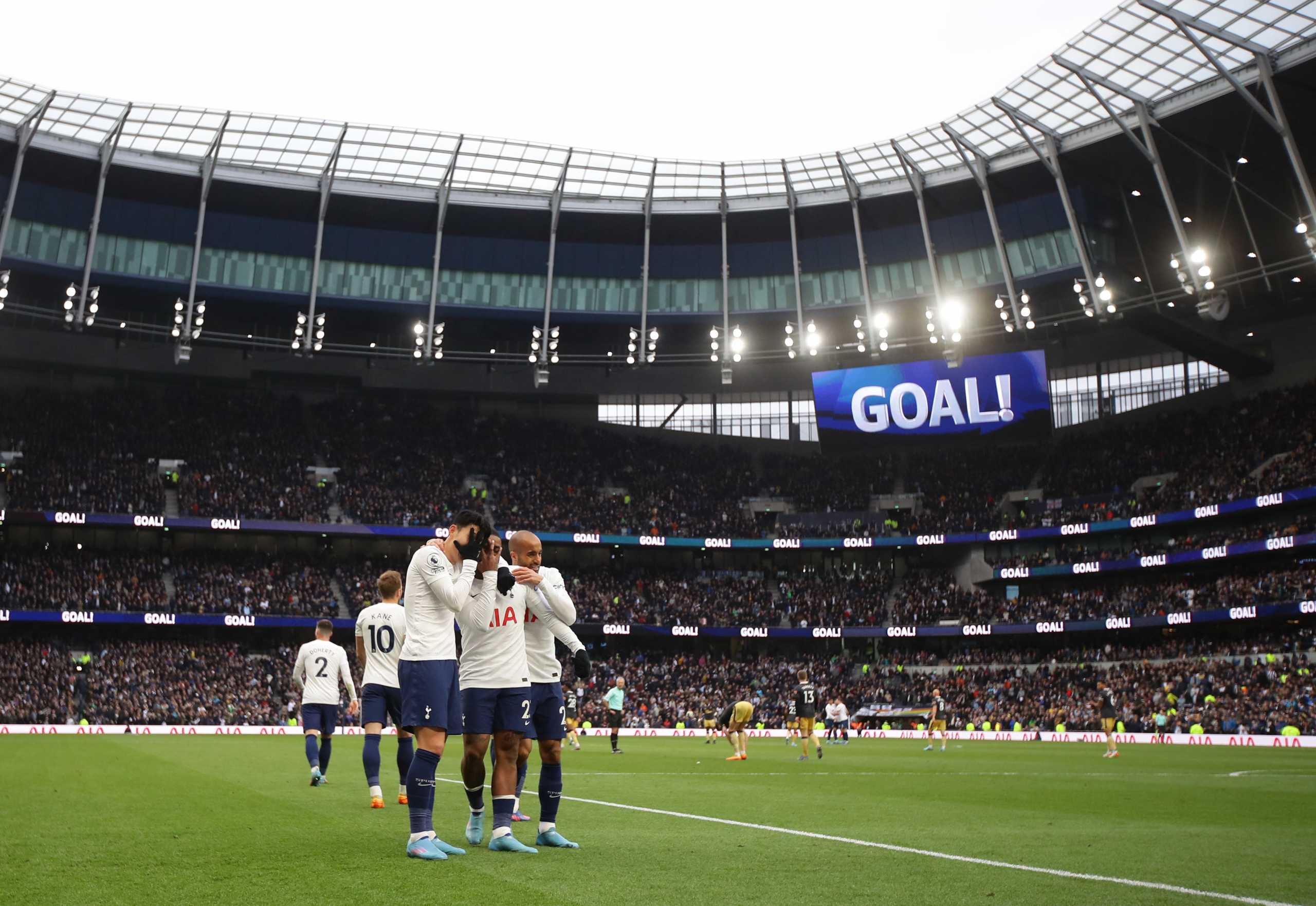 Soccer Football - Premier League - Tottenham Hotspur v Newcastle United - Tottenham Hotspur Stadium, London, Britain - April 3, 2022 General view as Tottenham Hotspur's Steven Bergwijn celebrates scoring their fifth goal with Son Heung-min and Lucas Moura REUTERS