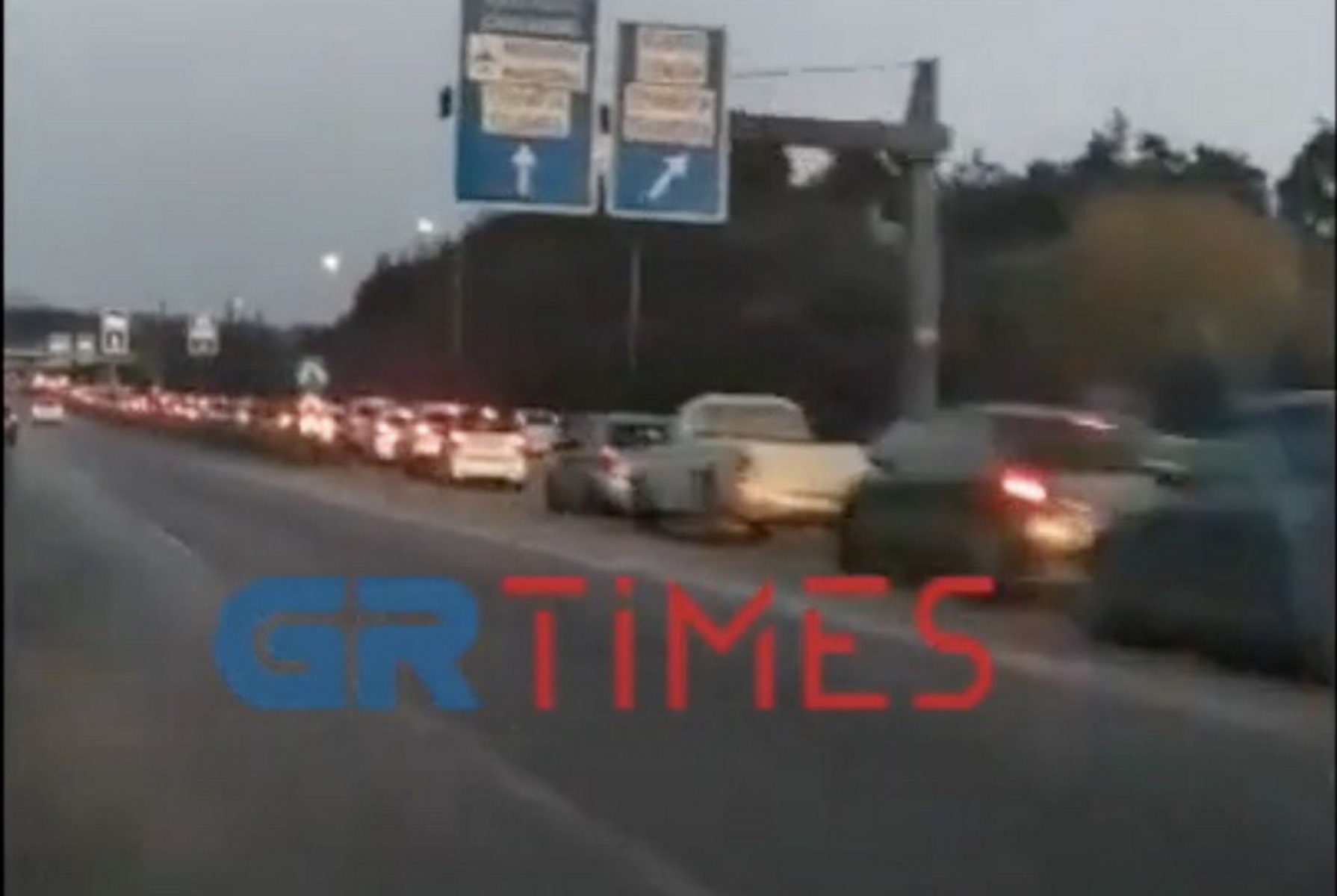 ΠΑΟΚ – Μαρσέιγ: Απίστευτη ουρά από αυτοκίνητα στο δρόμο για την Τούμπα