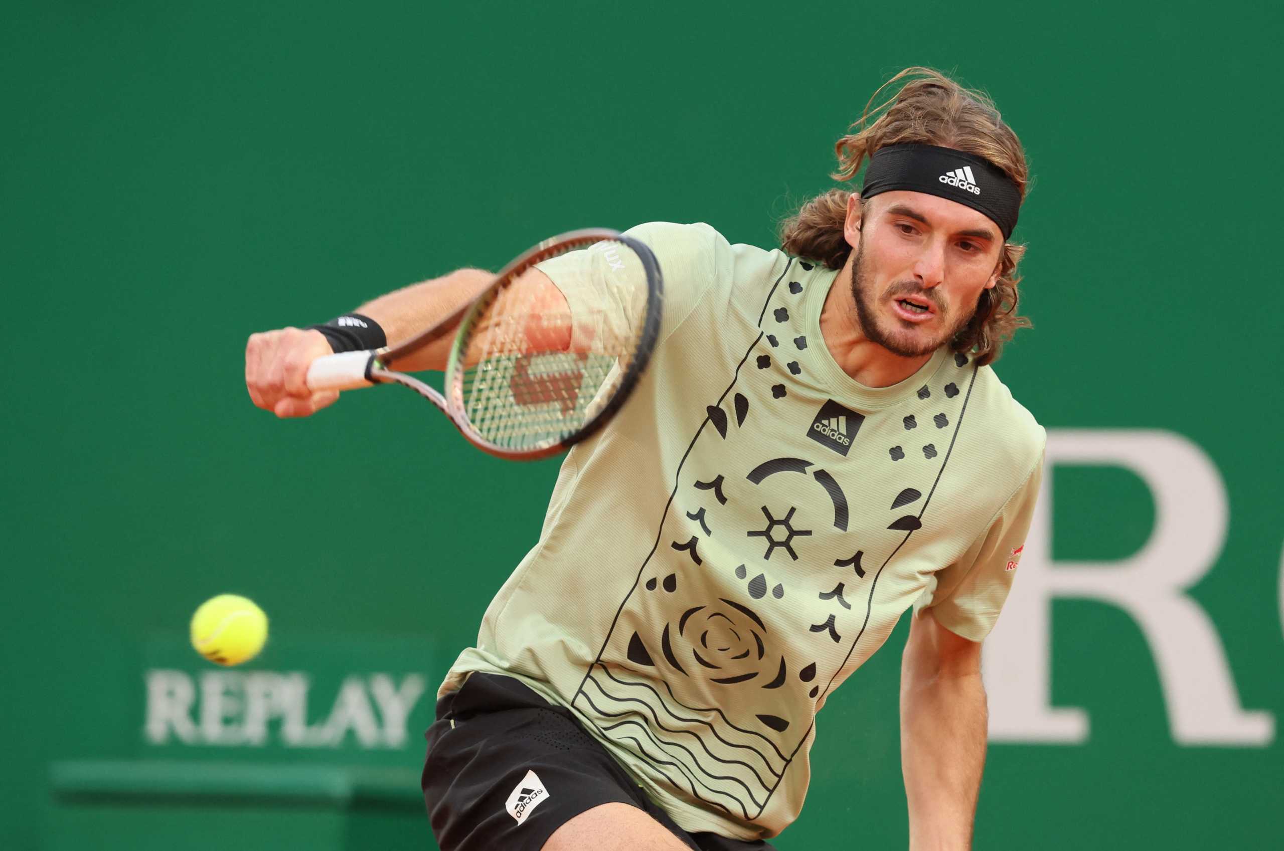 Tennis - ATP Masters 1000 - Monte Carlo Masters - Monte-Carlo Country Club, Roquebrune-Cap-Martin, France - April 12, 2022 Greece's Stefanos Tsitsipas in action during his second round match against Italy's Fabio Fognini REUTERS